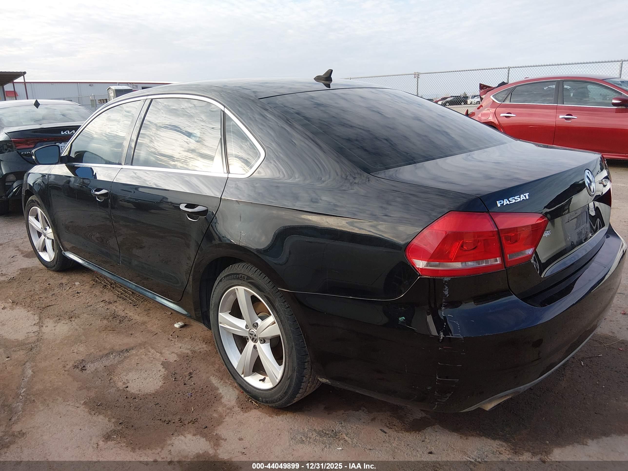 VOLKSWAGEN PASSAT image 3