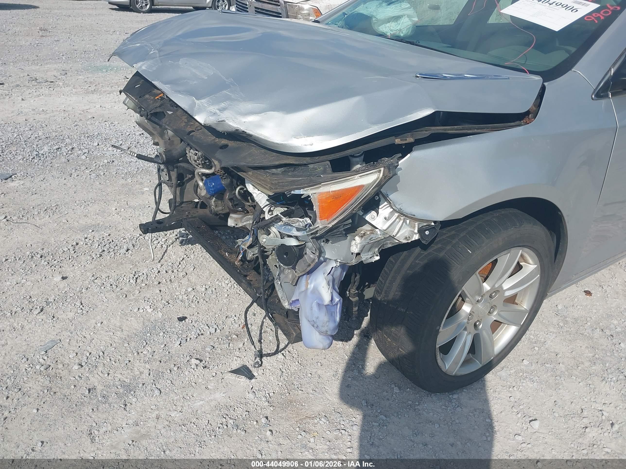 BUICK LACROSSE image 6