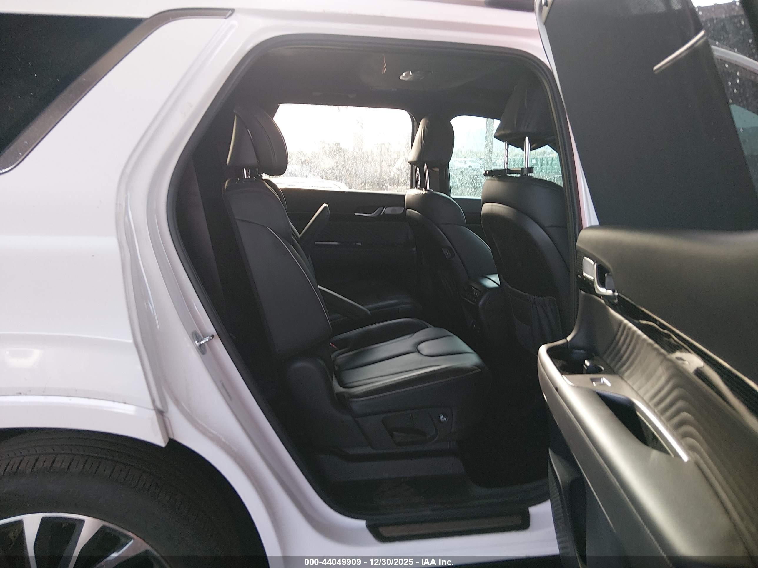 HYUNDAI PALISADE image 8