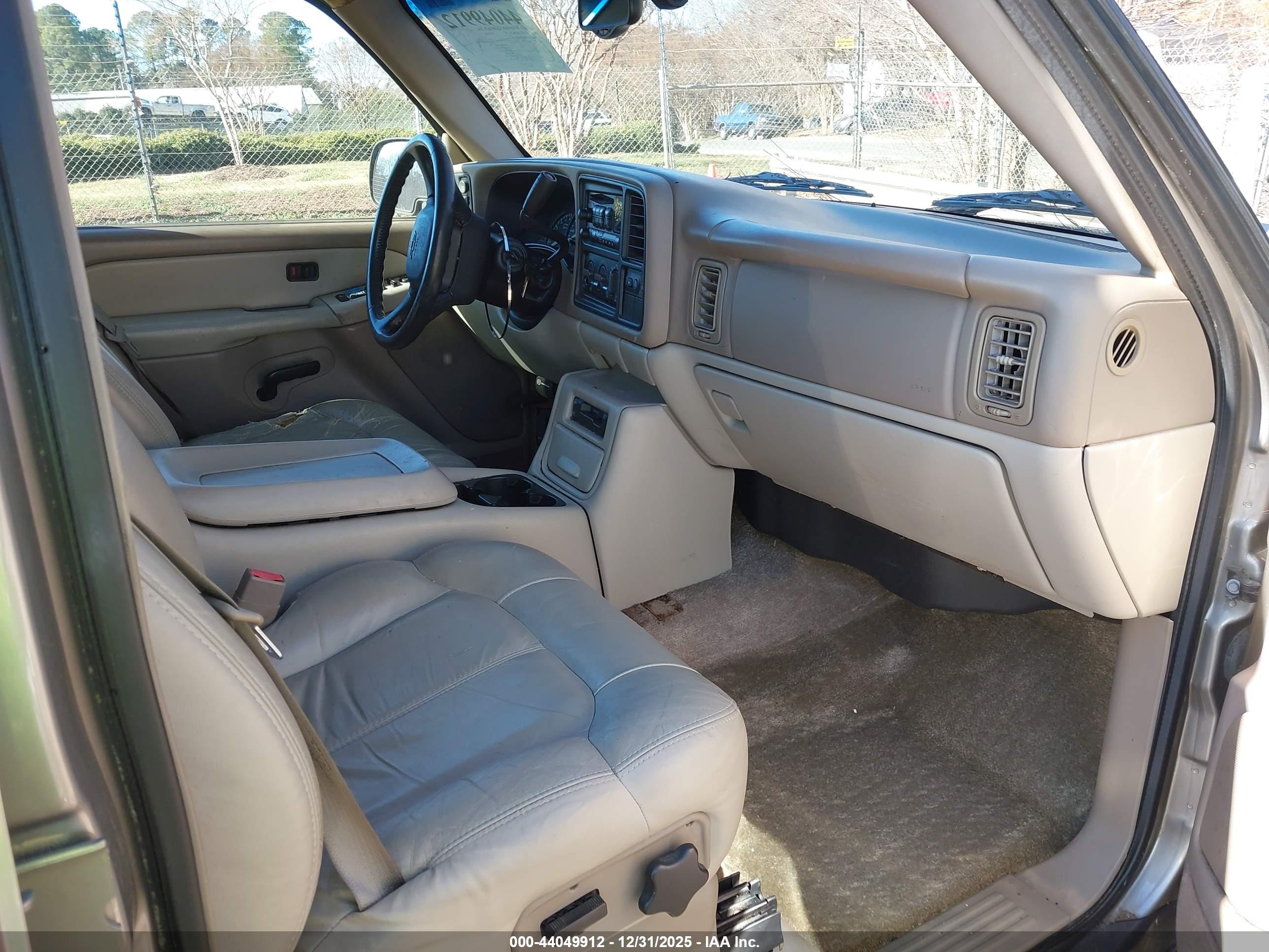 CHEVROLET TAHOE image 5