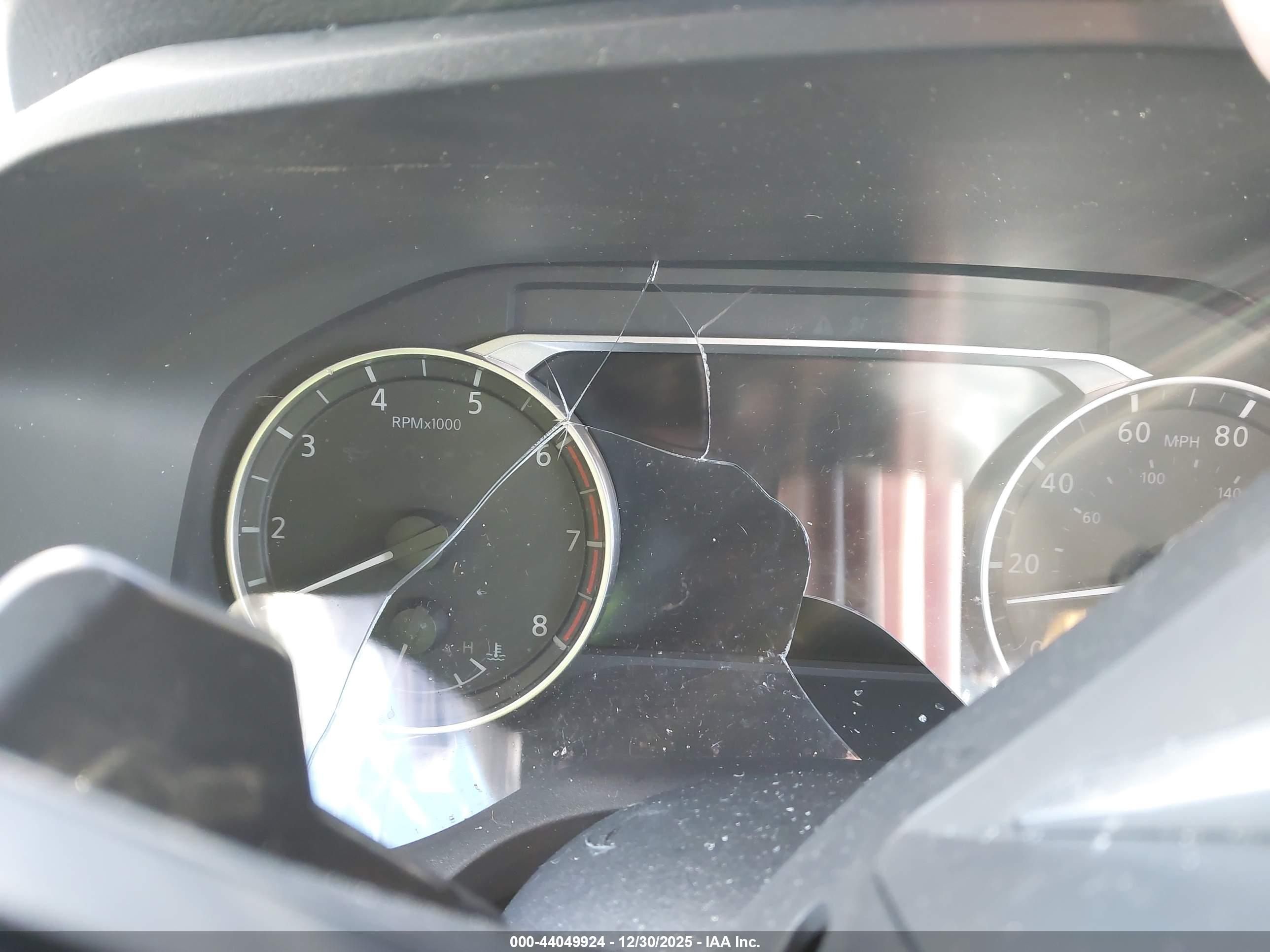 NISSAN ROGUE image 7