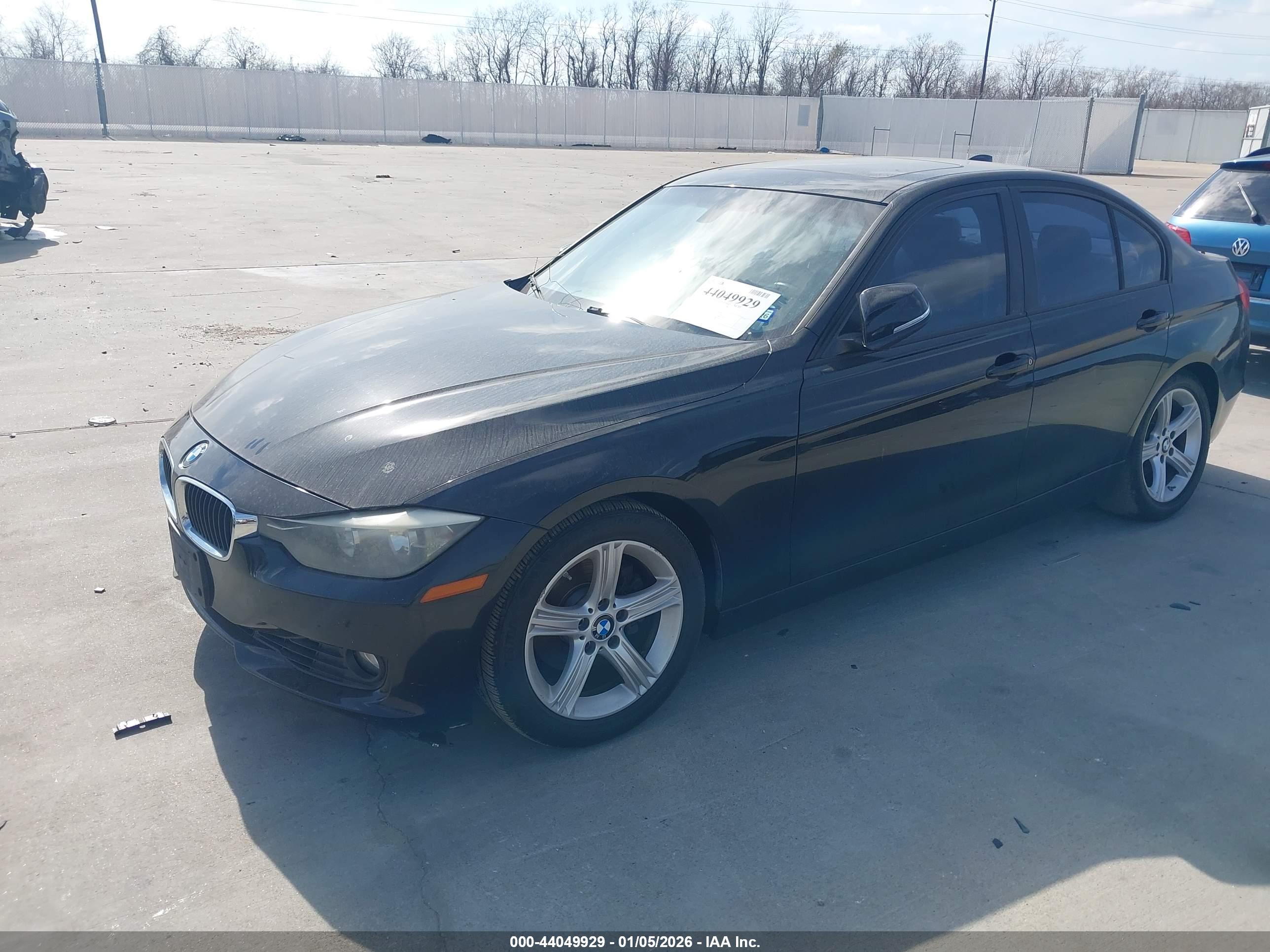 BMW 328I image 2