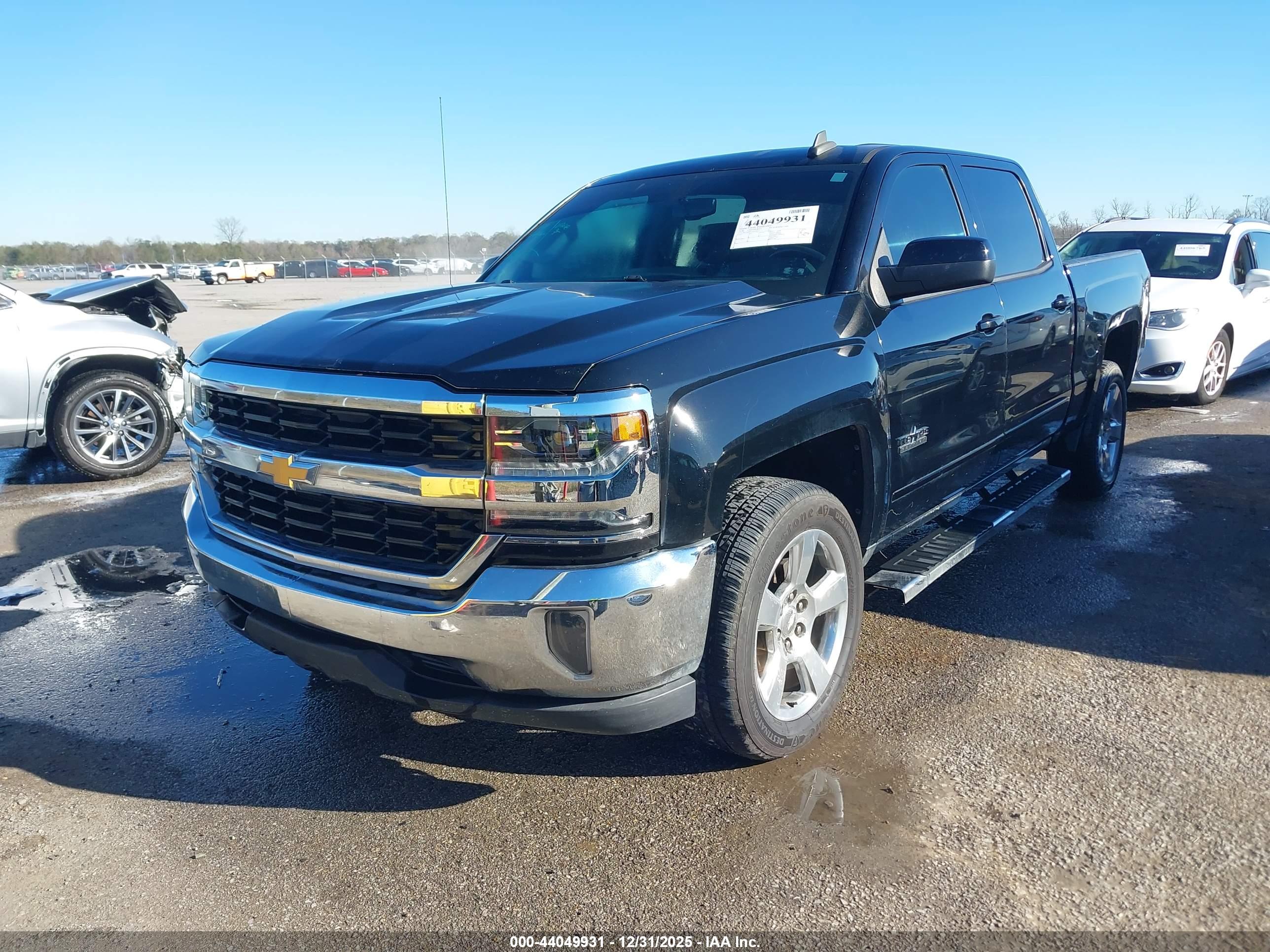 CHEVROLET SILVERADO image 2
