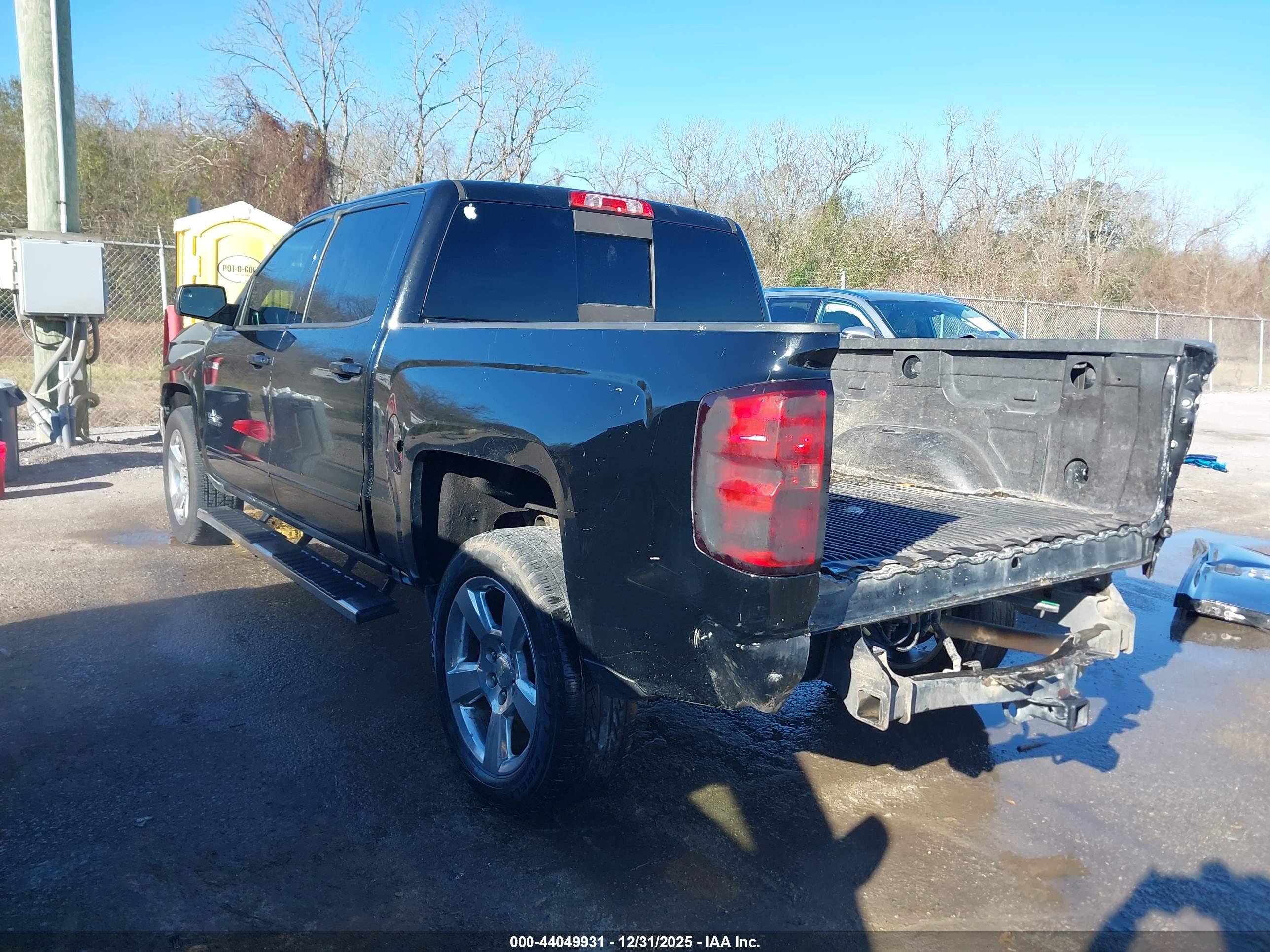 CHEVROLET SILVERADO image 3