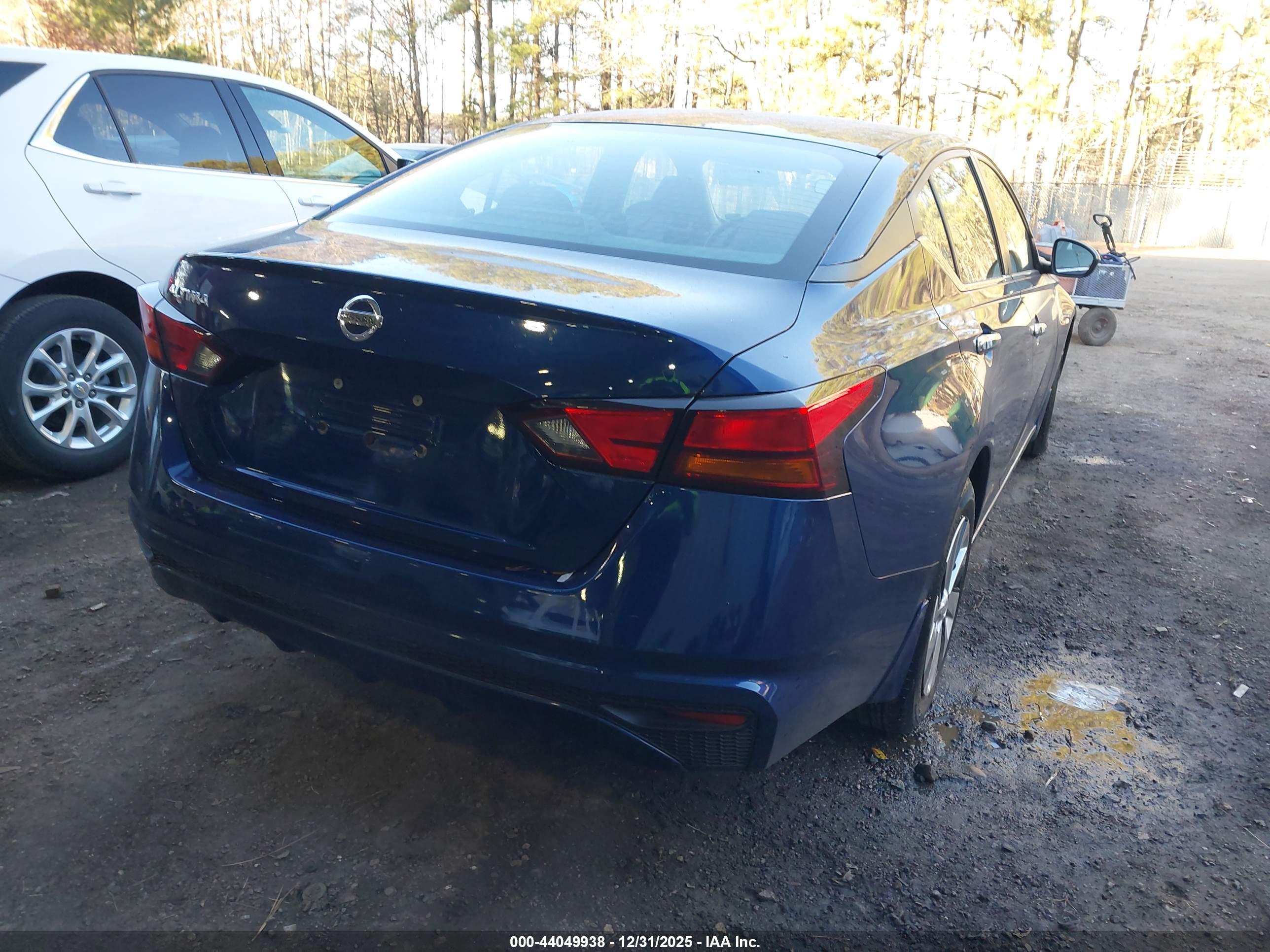 NISSAN ALTIMA image 4
