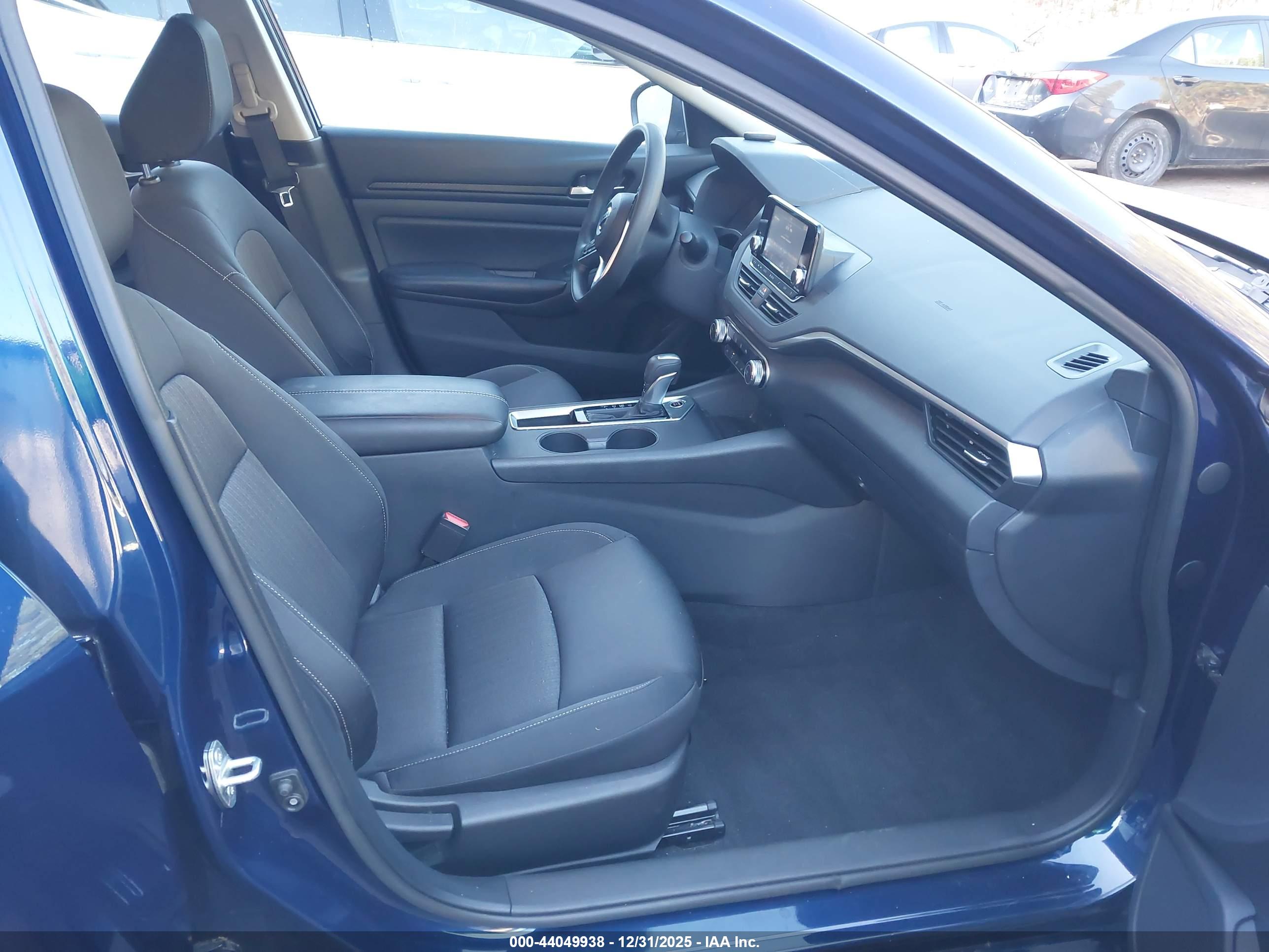 NISSAN ALTIMA image 5