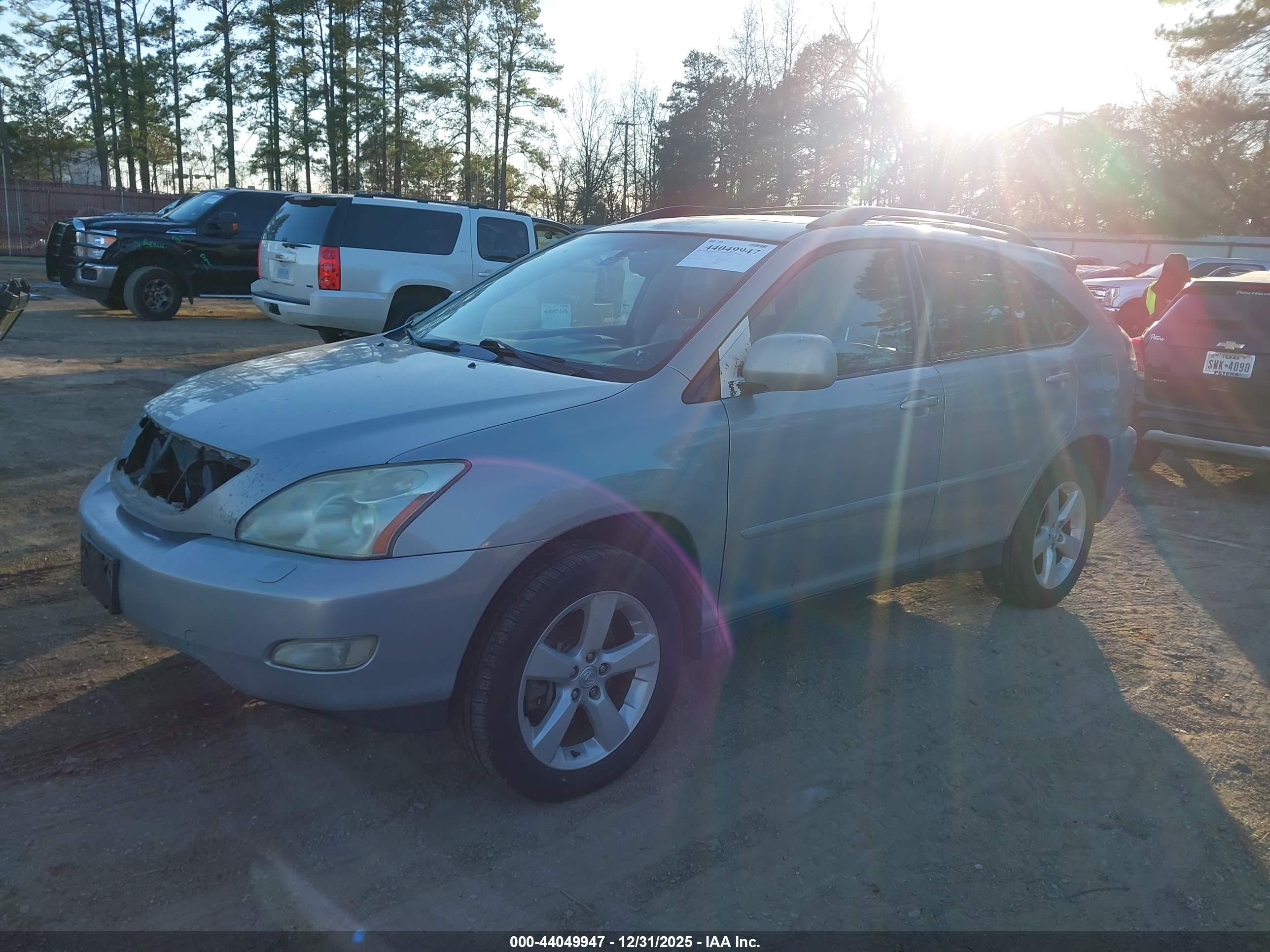 LEXUS RX image 2