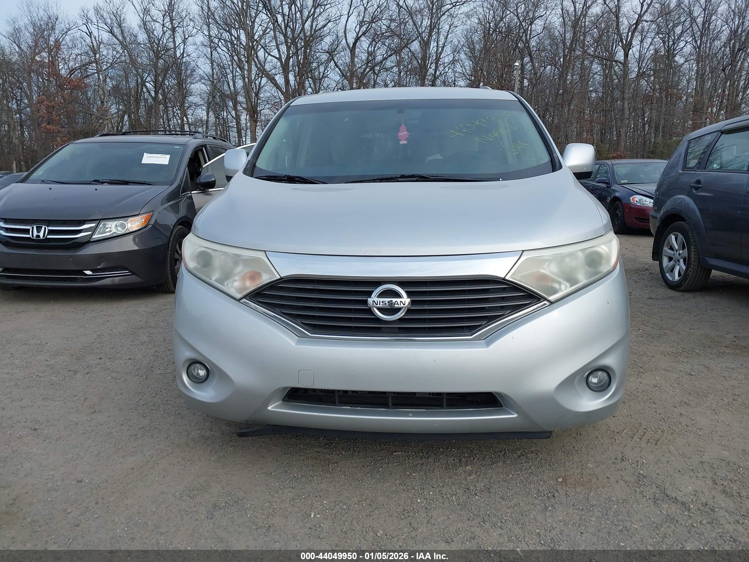NISSAN QUEST image 6