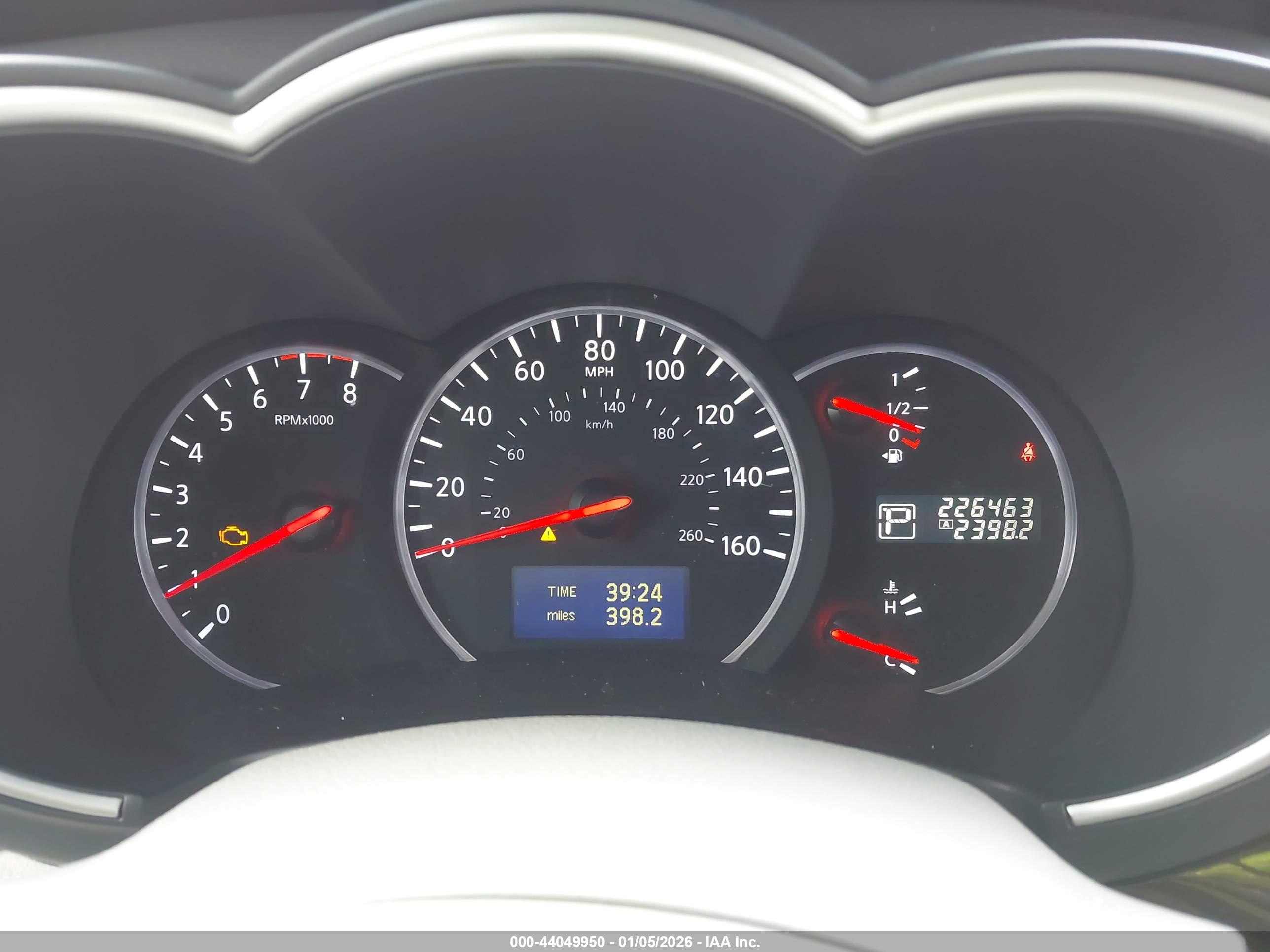 NISSAN QUEST image 7