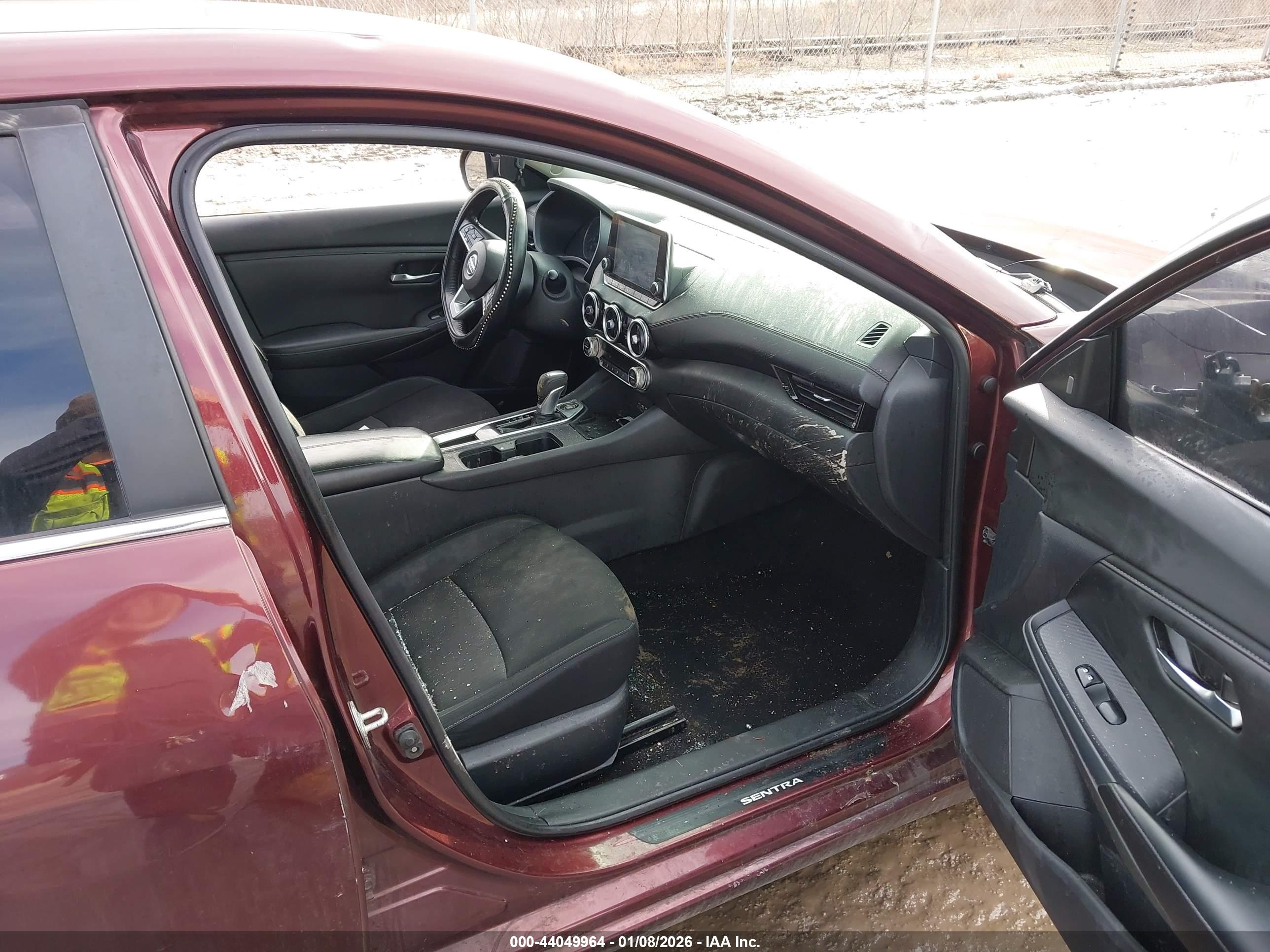 NISSAN SENTRA image 5