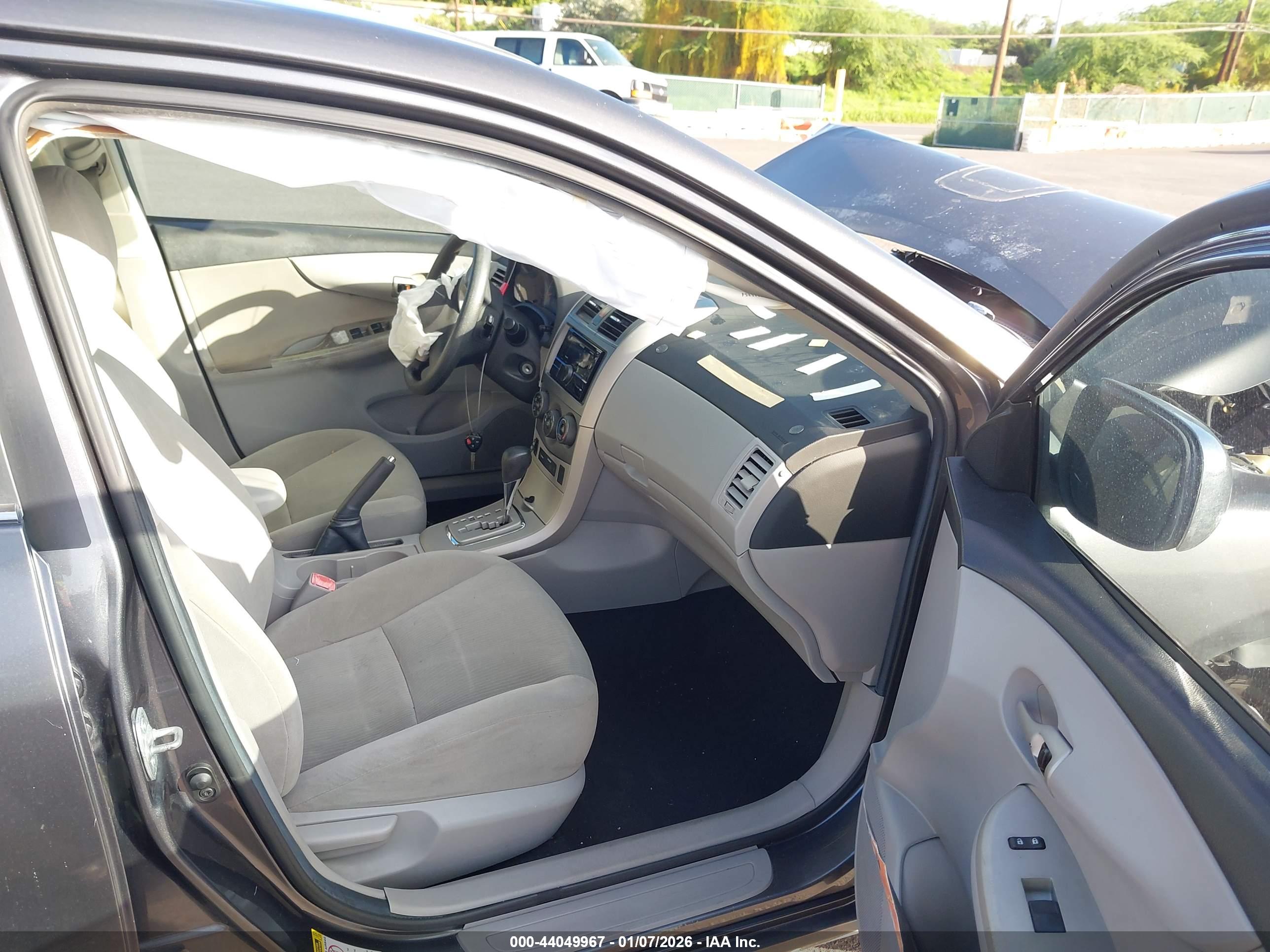 TOYOTA COROLLA image 5