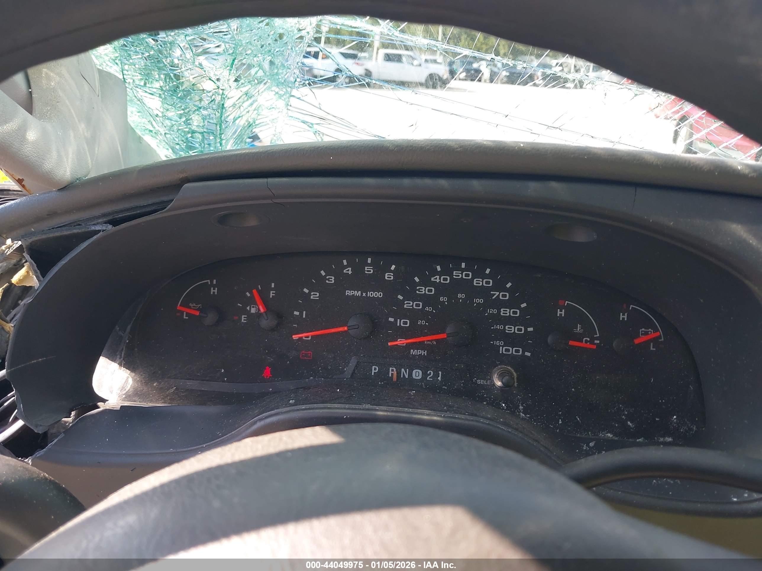 FORD E-250 image 7