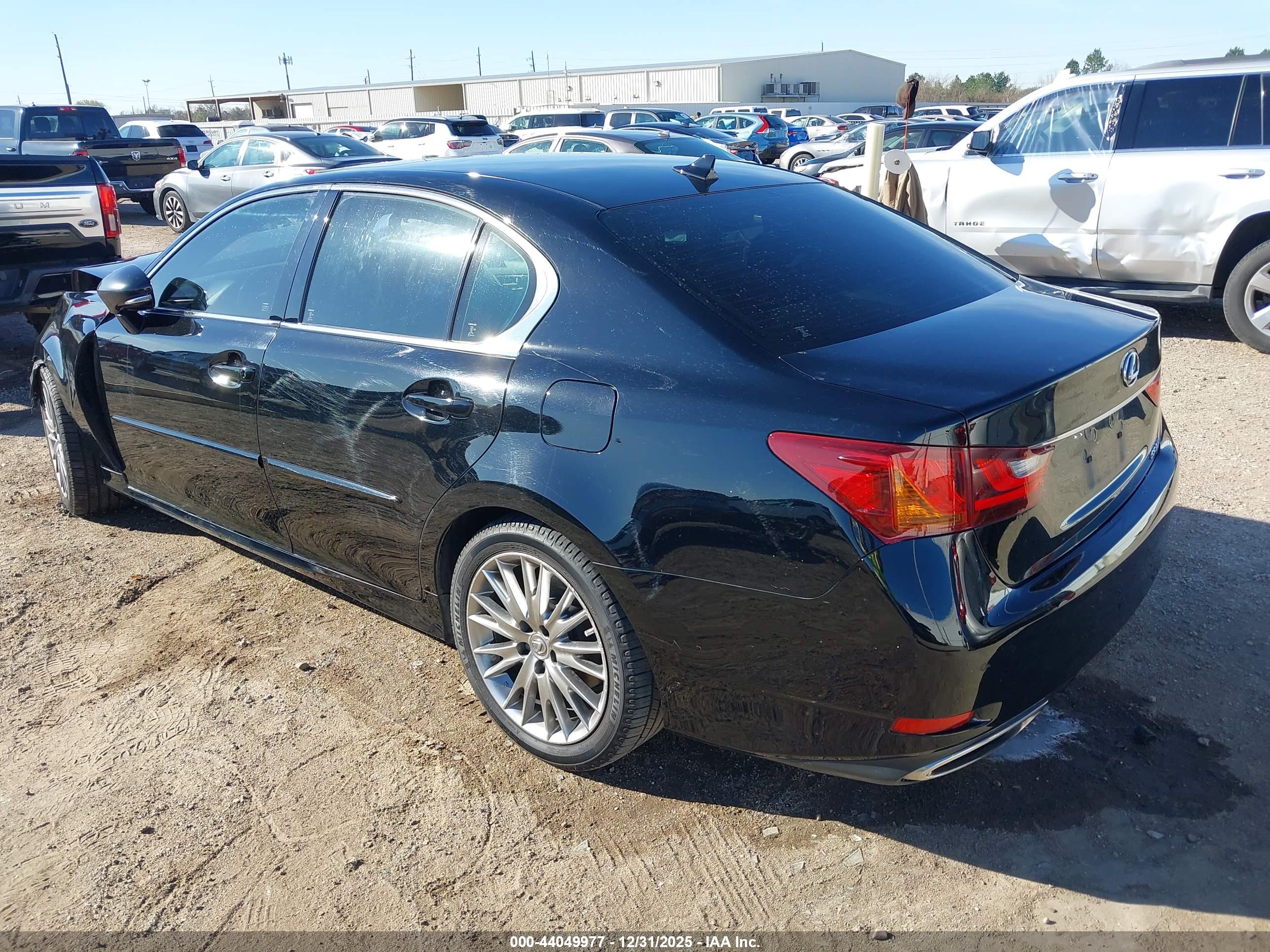 LEXUS GS image 3