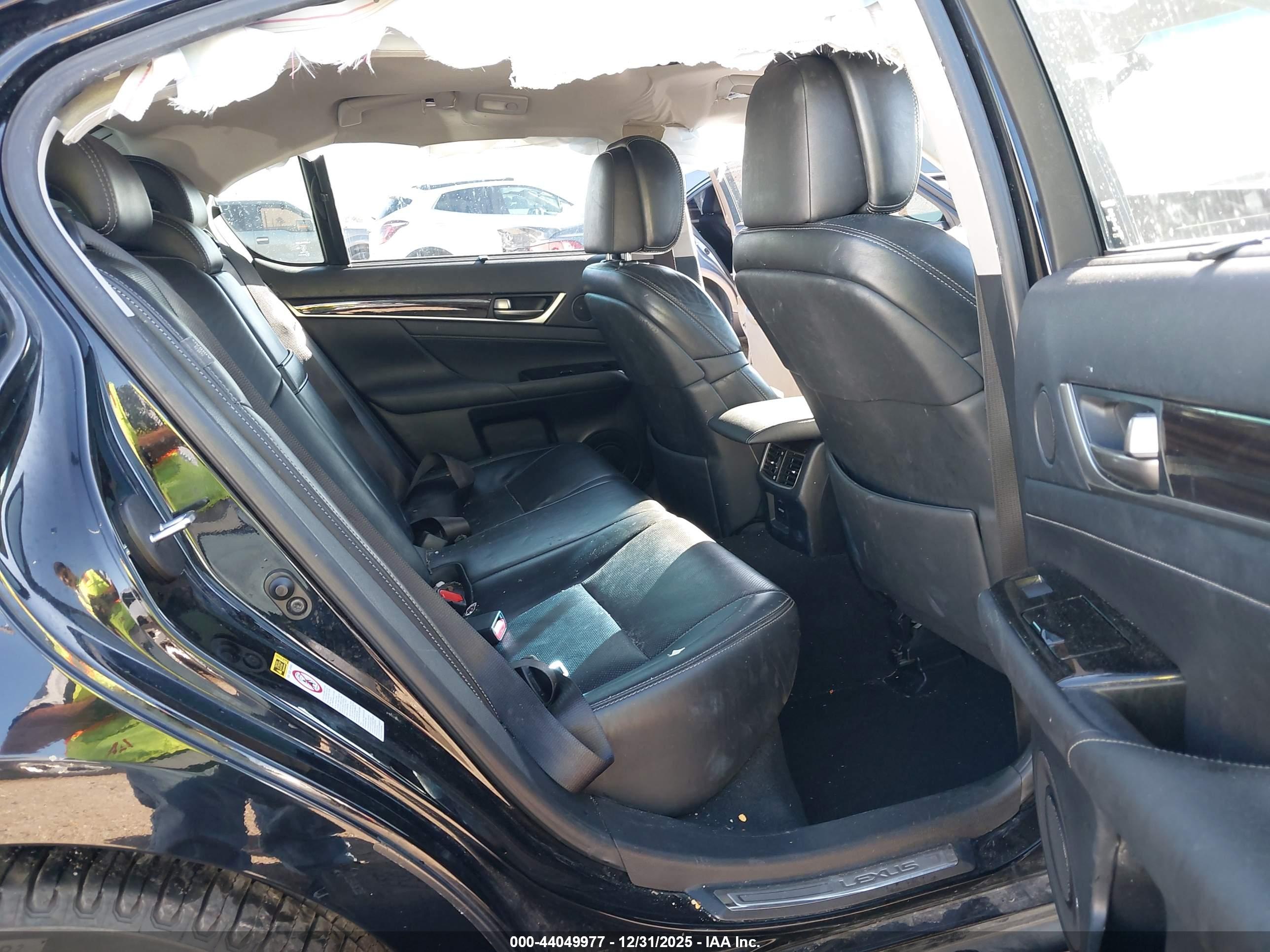 LEXUS GS image 8
