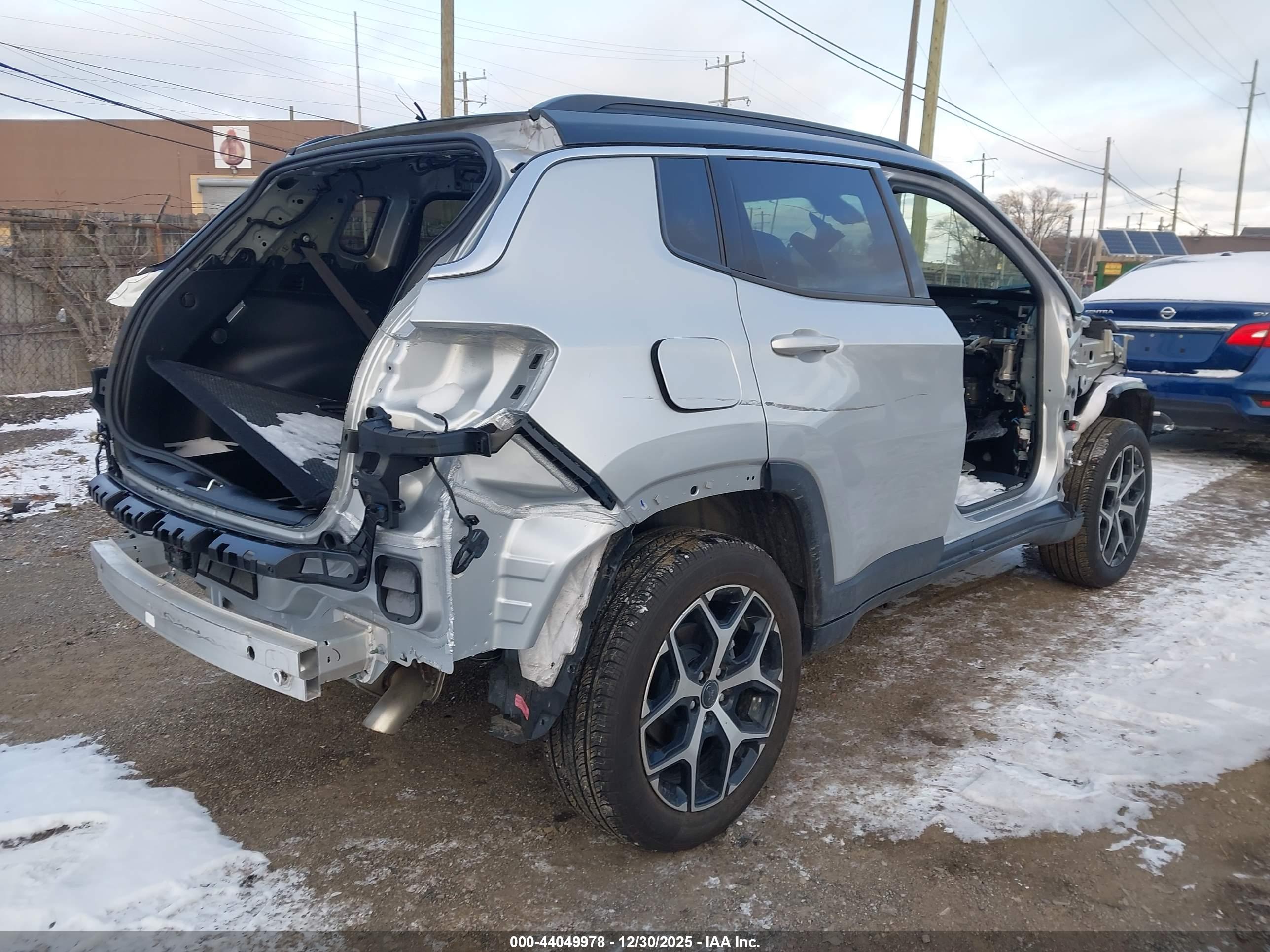 JEEP COMPASS image 4