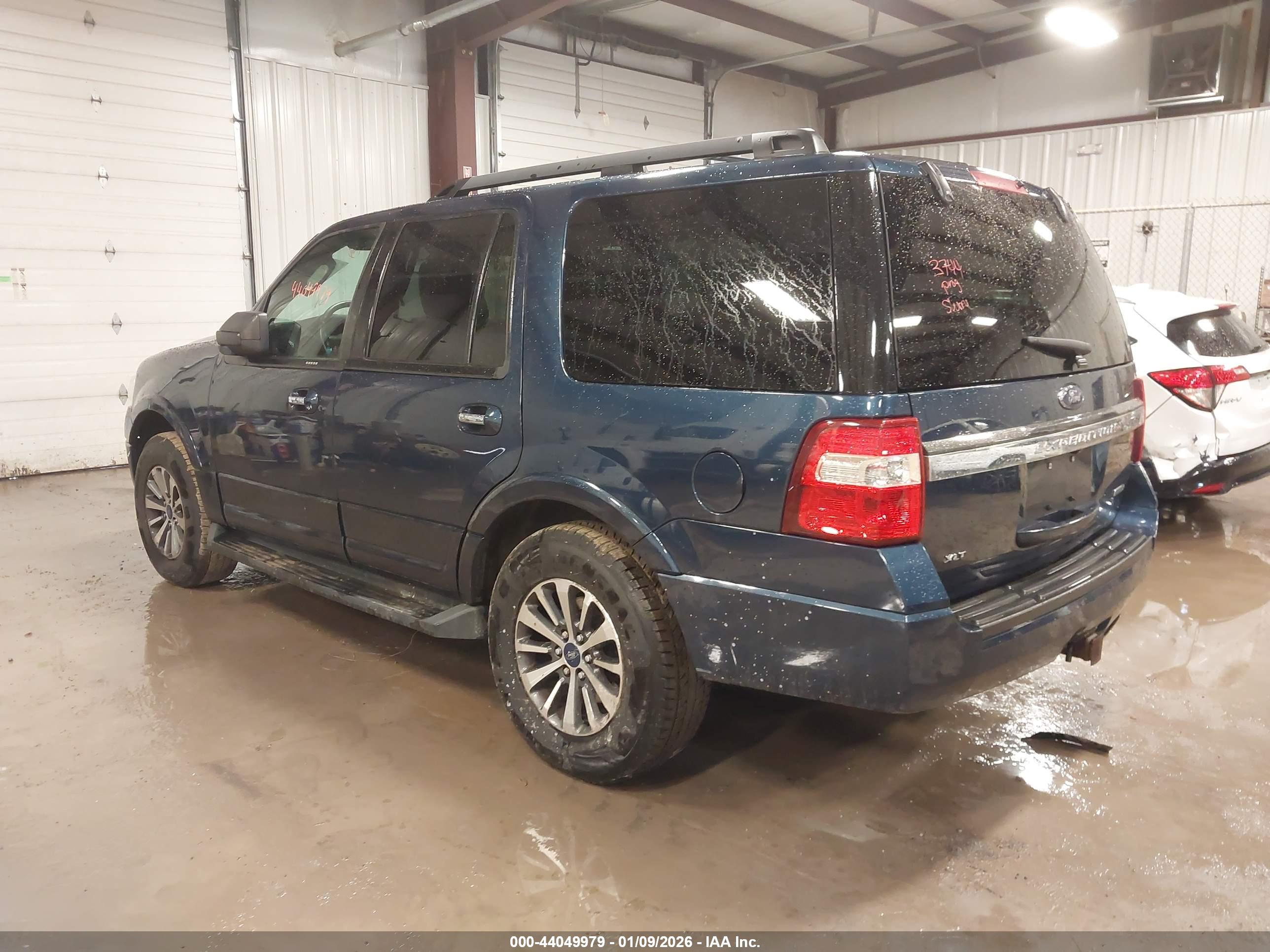 FORD EXPEDITION image 3