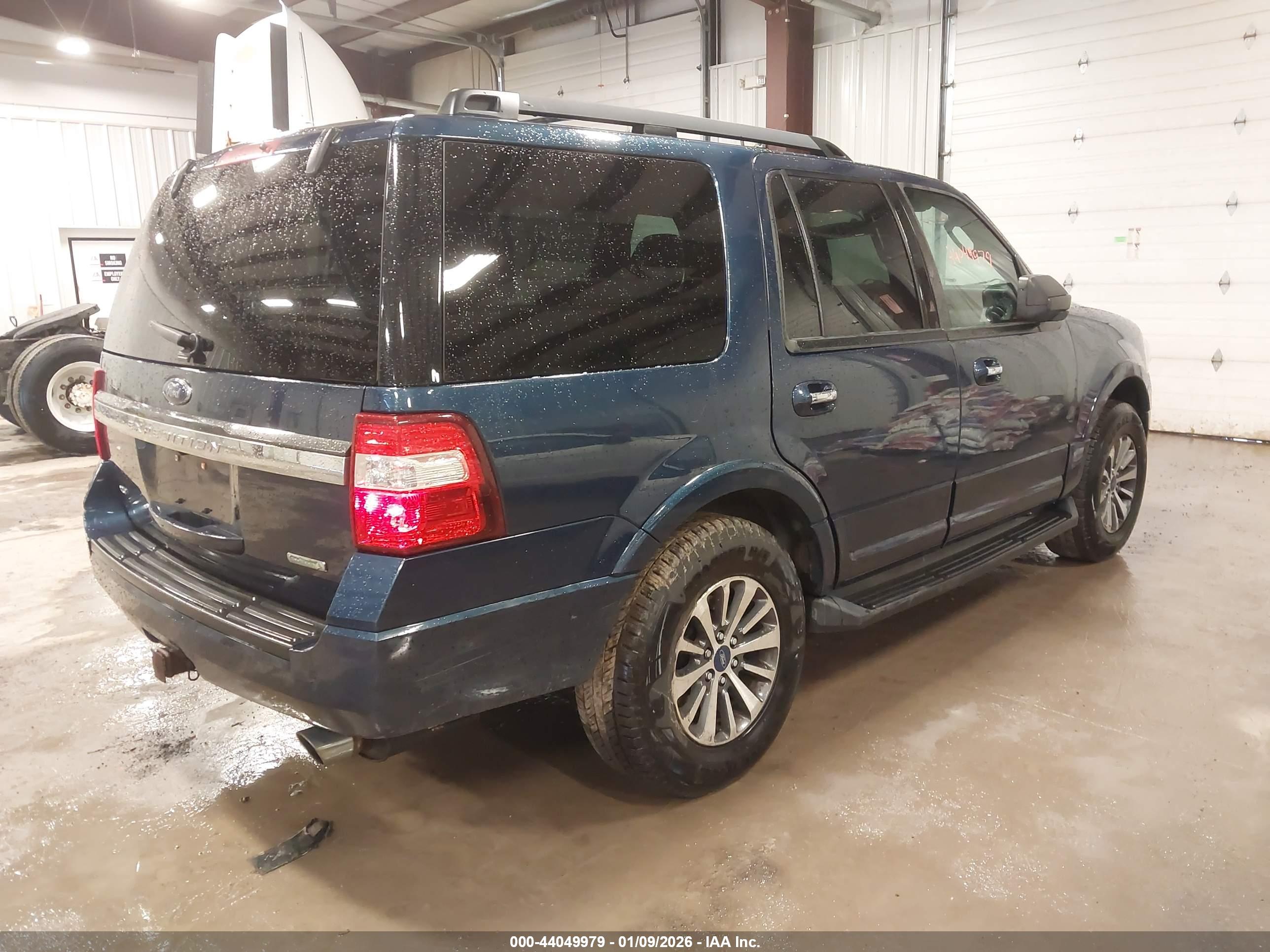 FORD EXPEDITION image 4