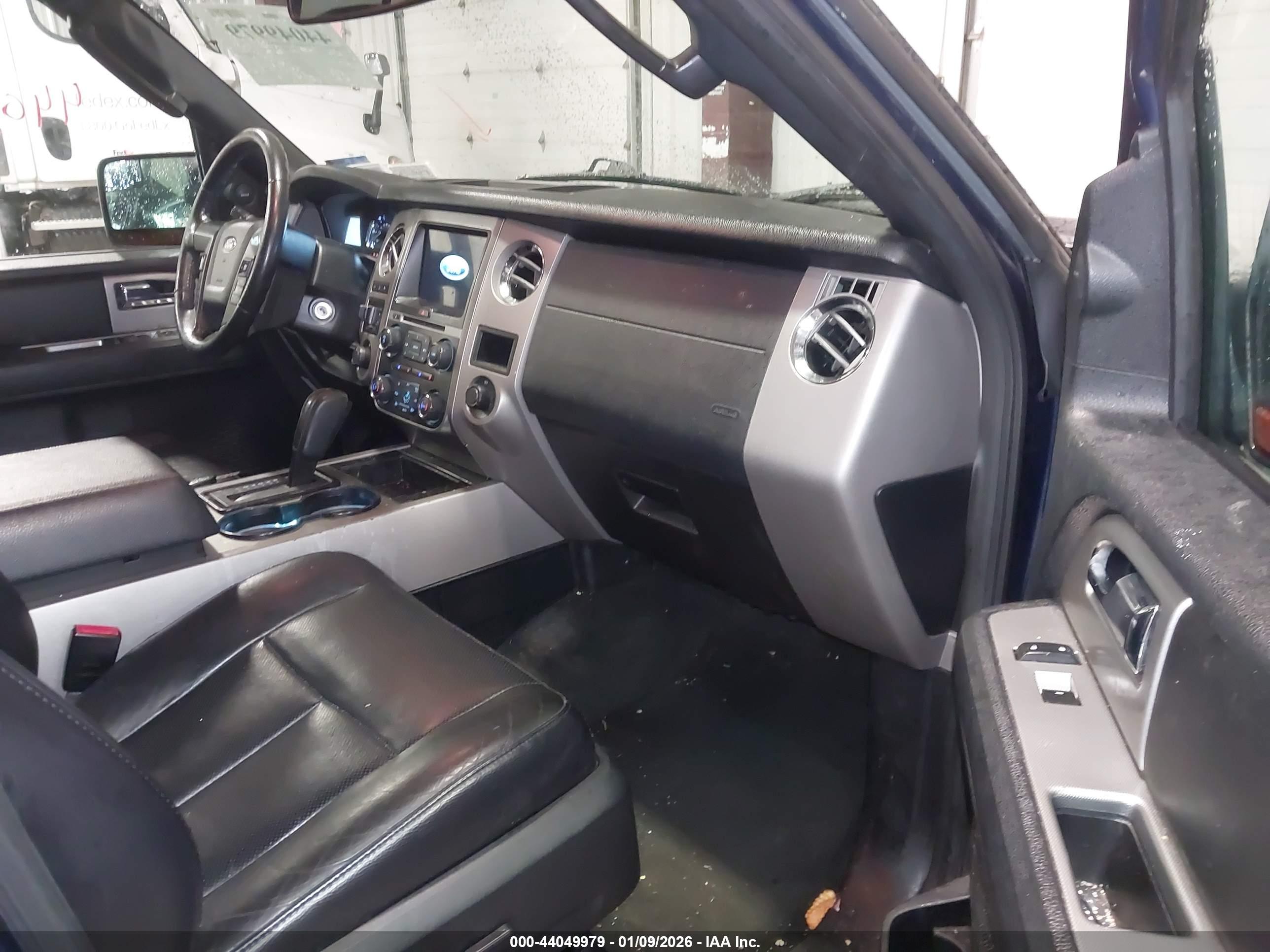 FORD EXPEDITION image 5