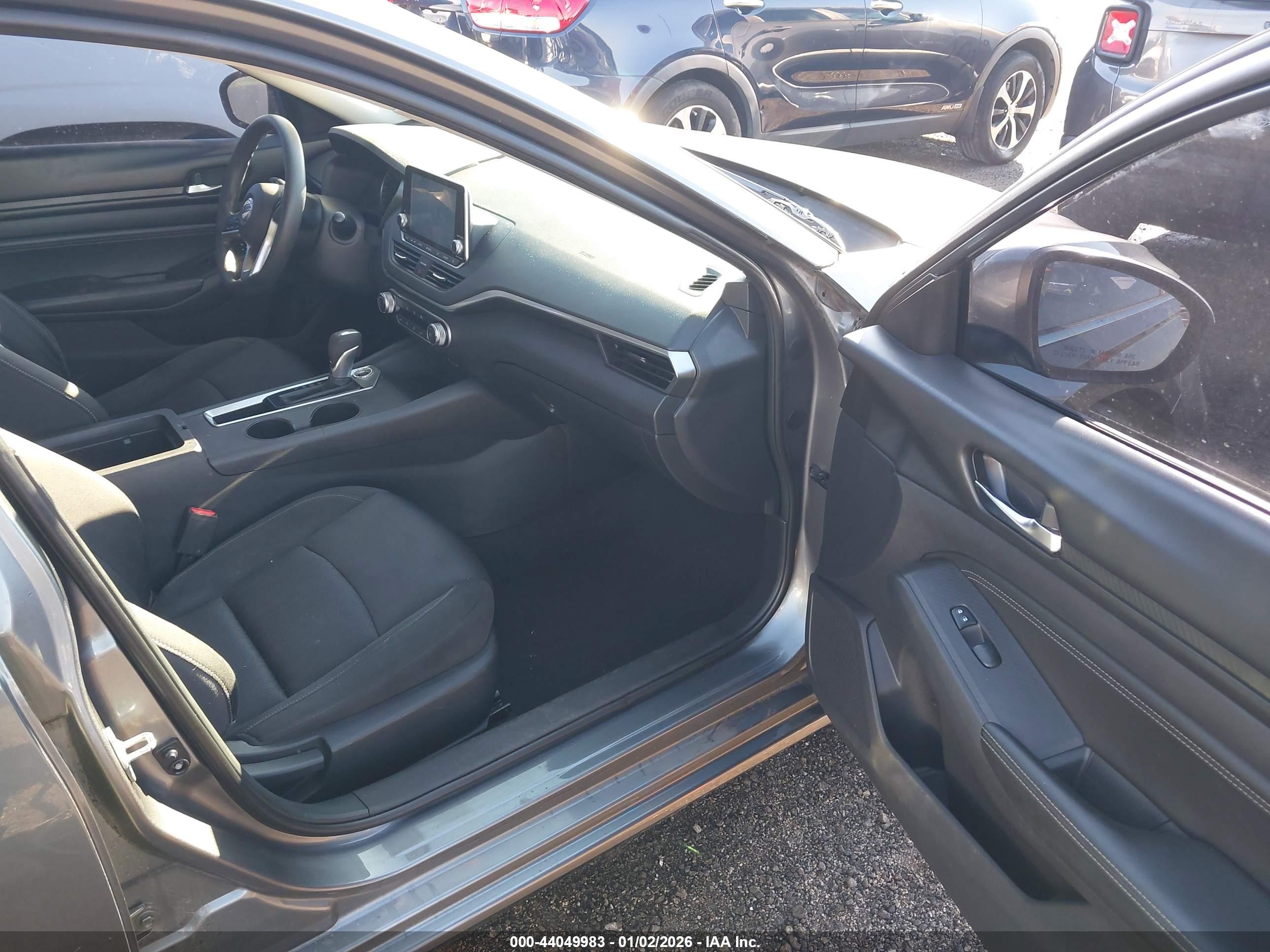 NISSAN ALTIMA image 5