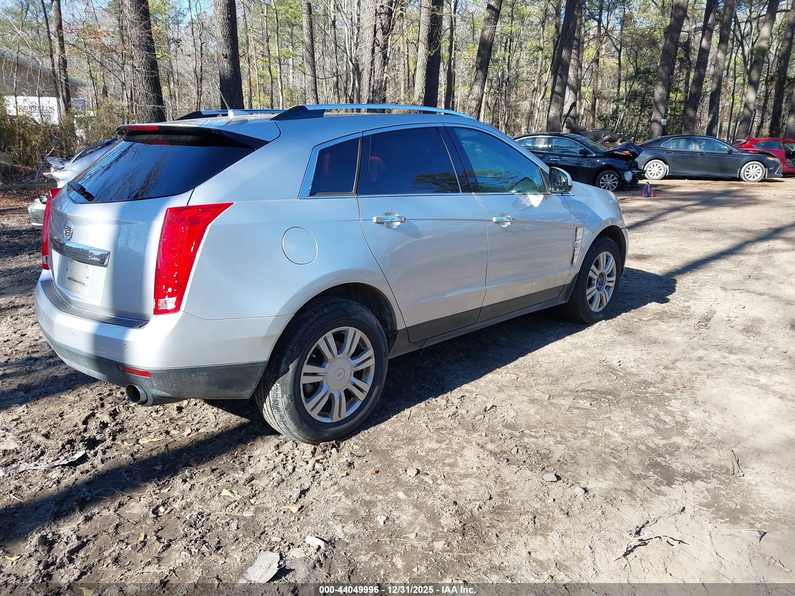 CADILLAC SRX image 4