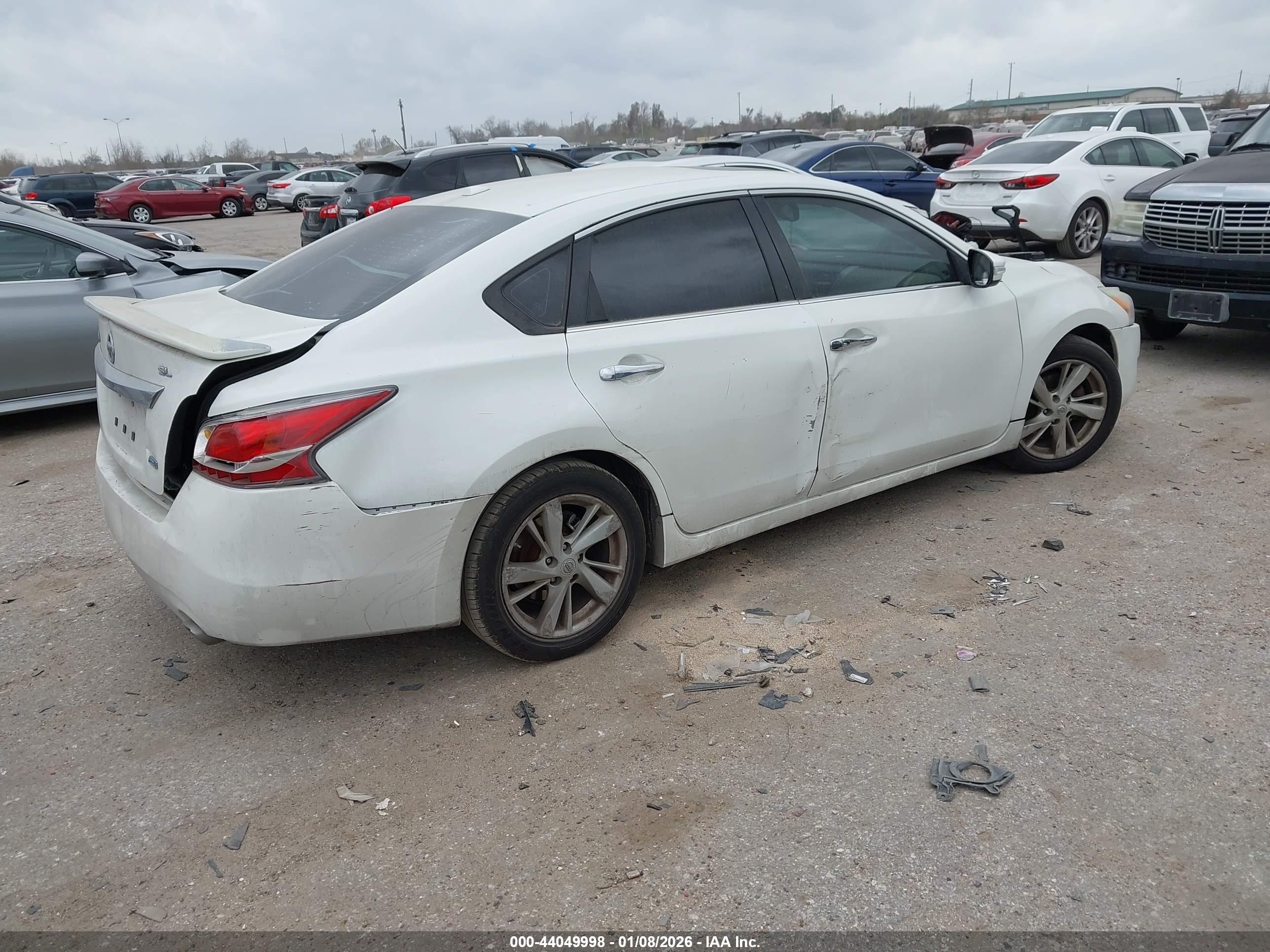 NISSAN ALTIMA image 4