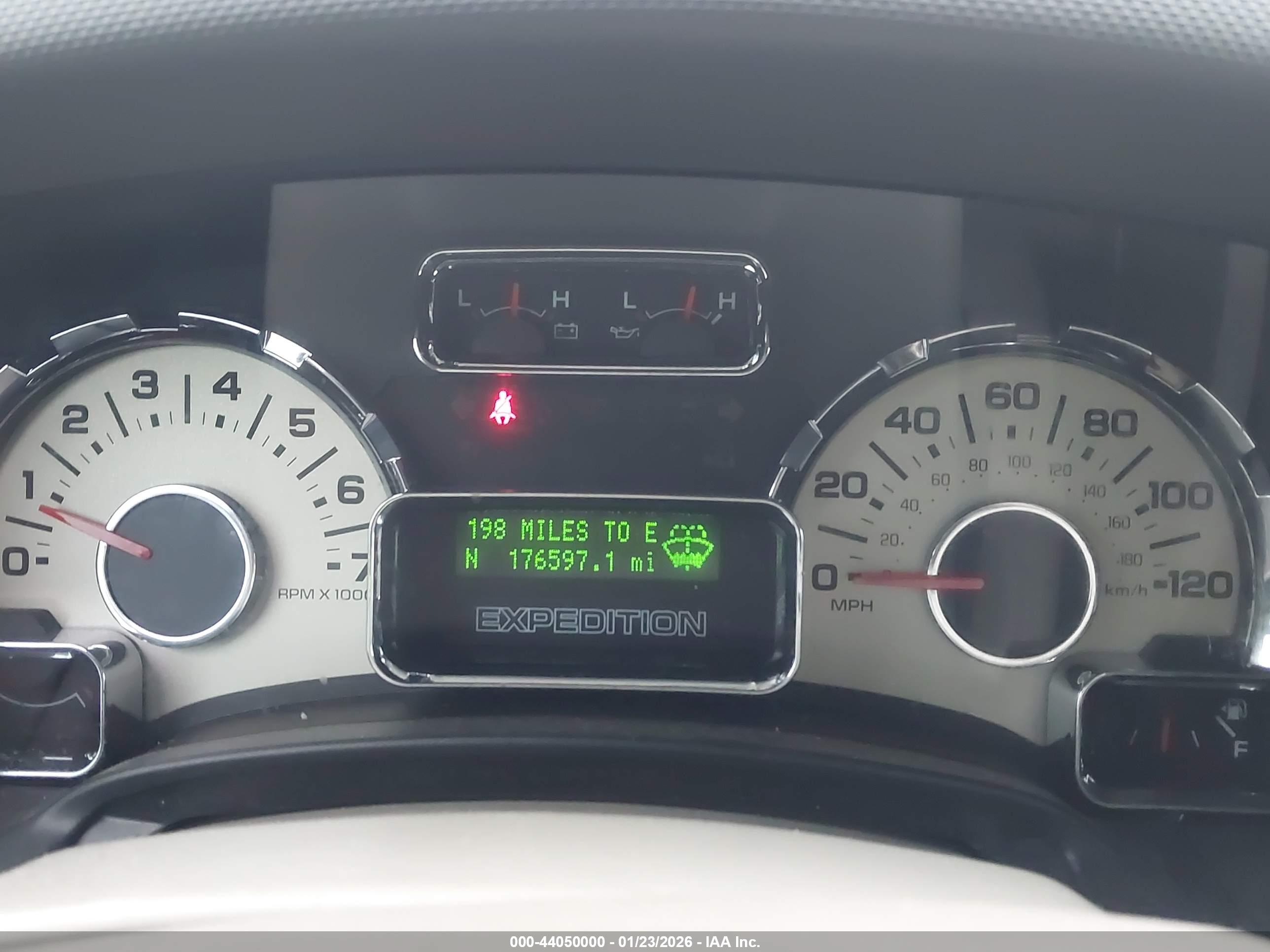 FORD EXPEDITION image 7