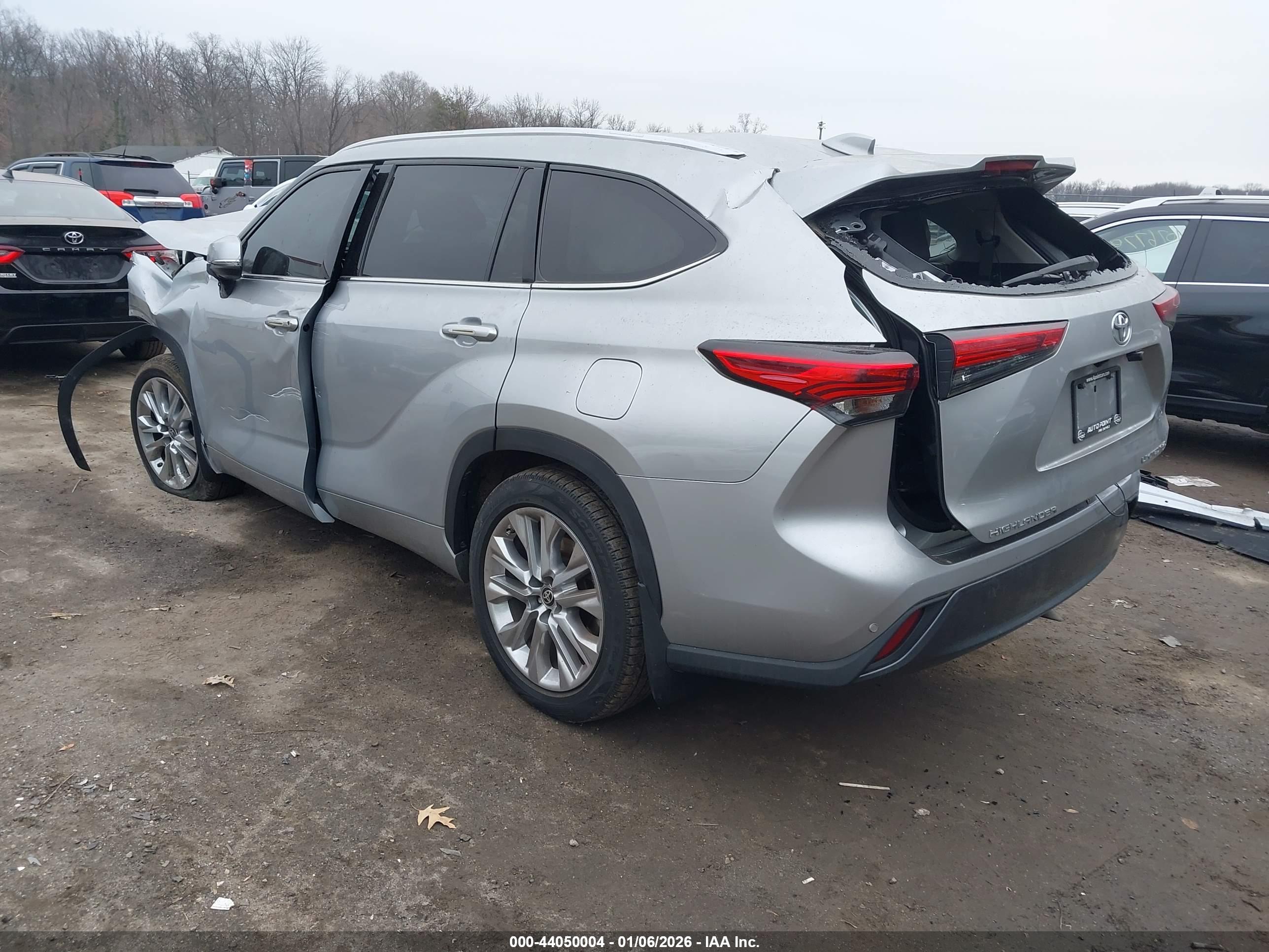 TOYOTA HIGHLANDER image 3