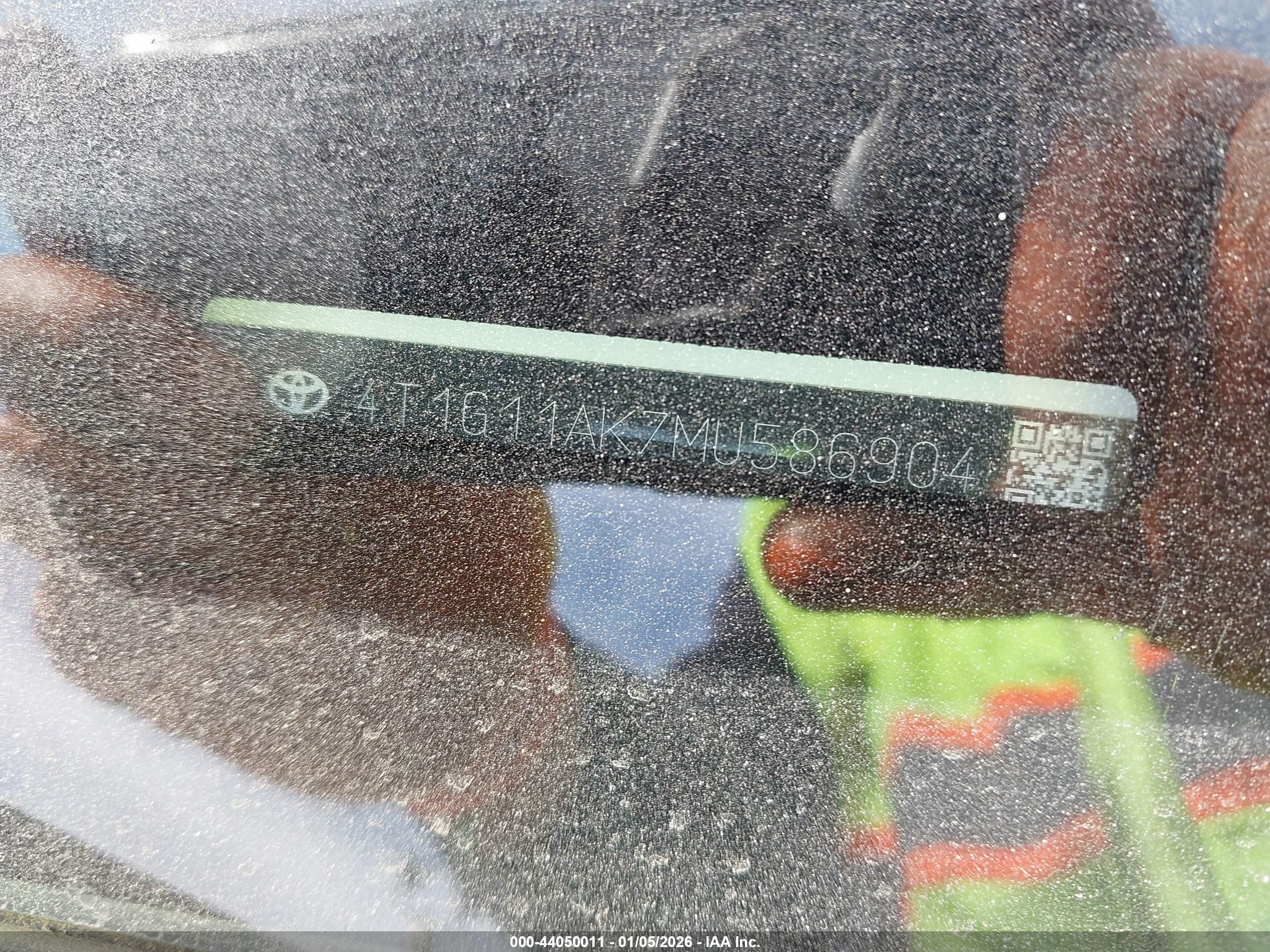 TOYOTA CAMRY image 9