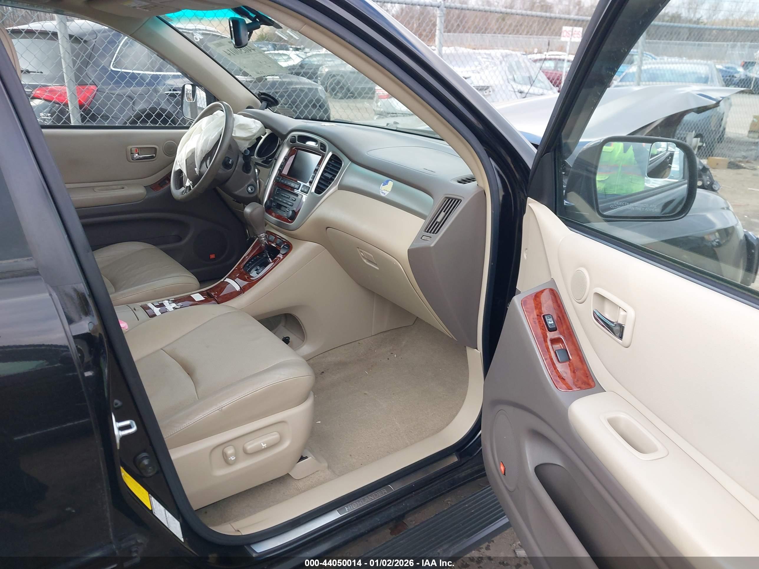 TOYOTA HIGHLANDER image 5