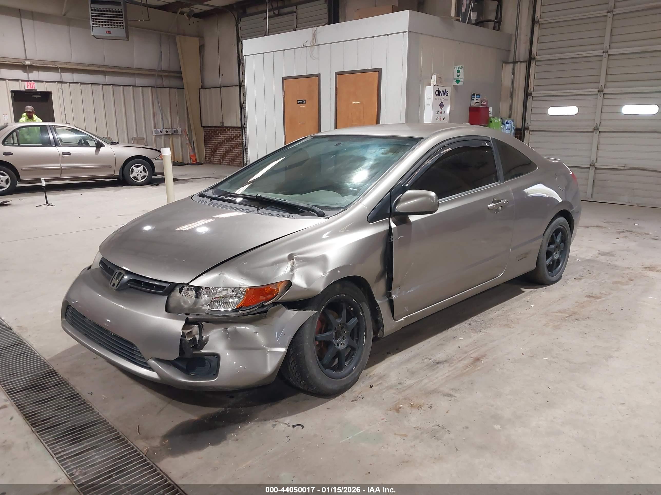 HONDA CIVIC image 2