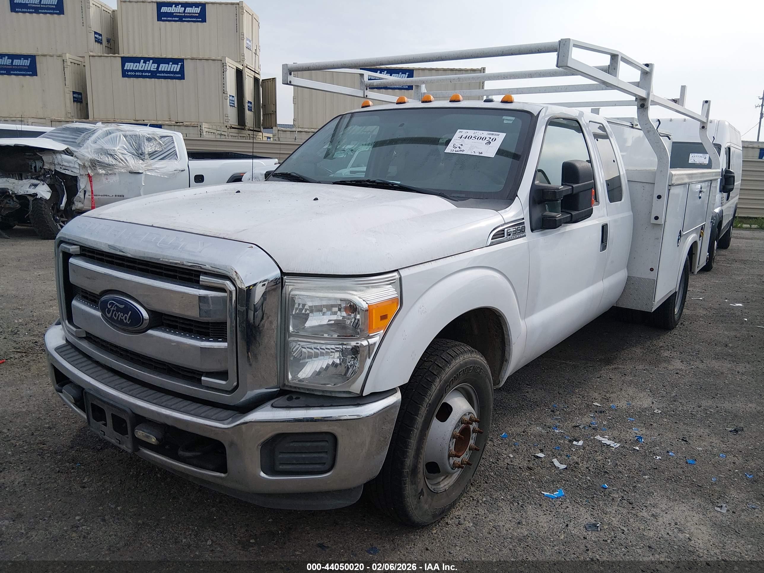 FORD F-350 image 2