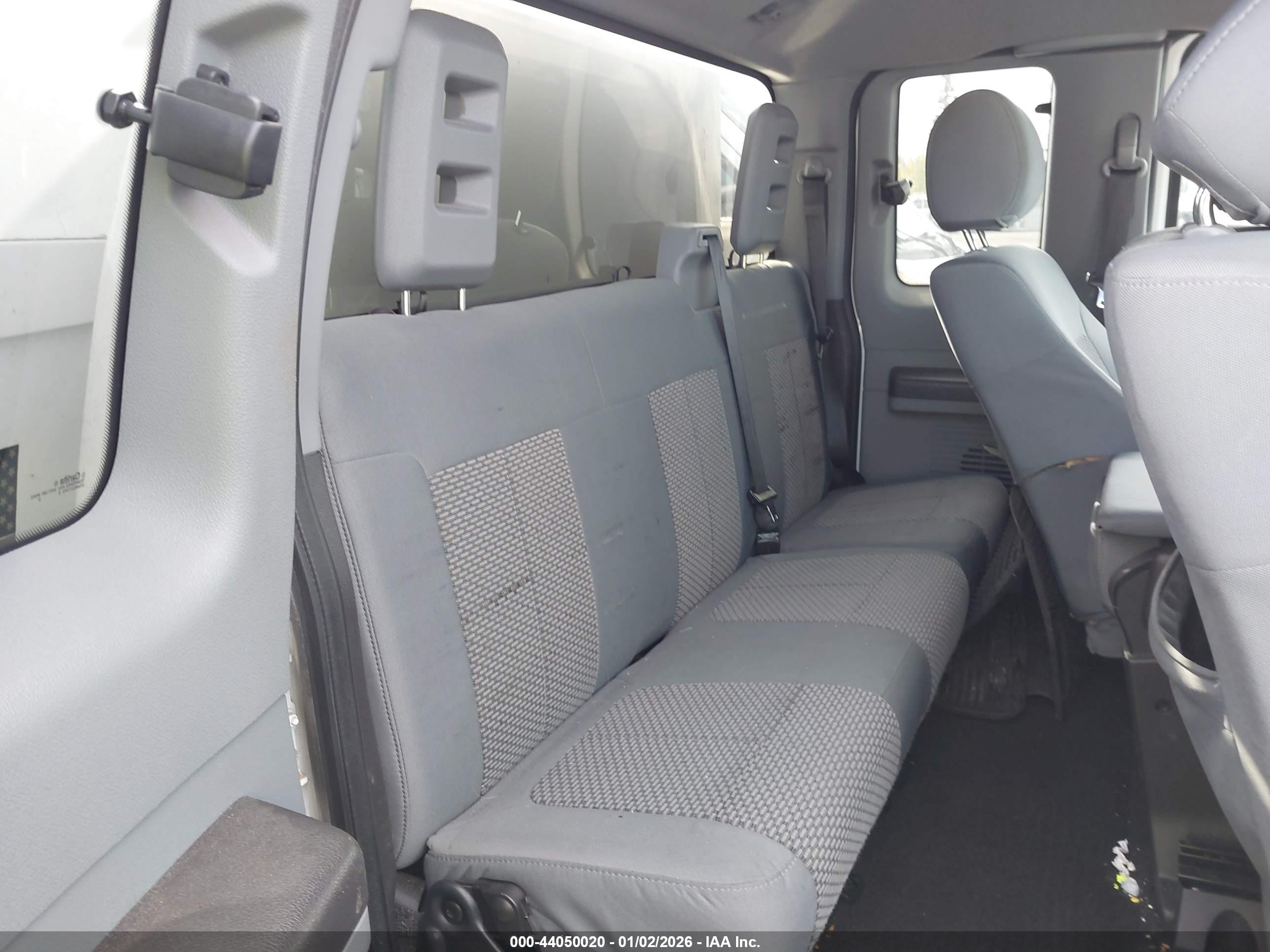 FORD F-350 image 7