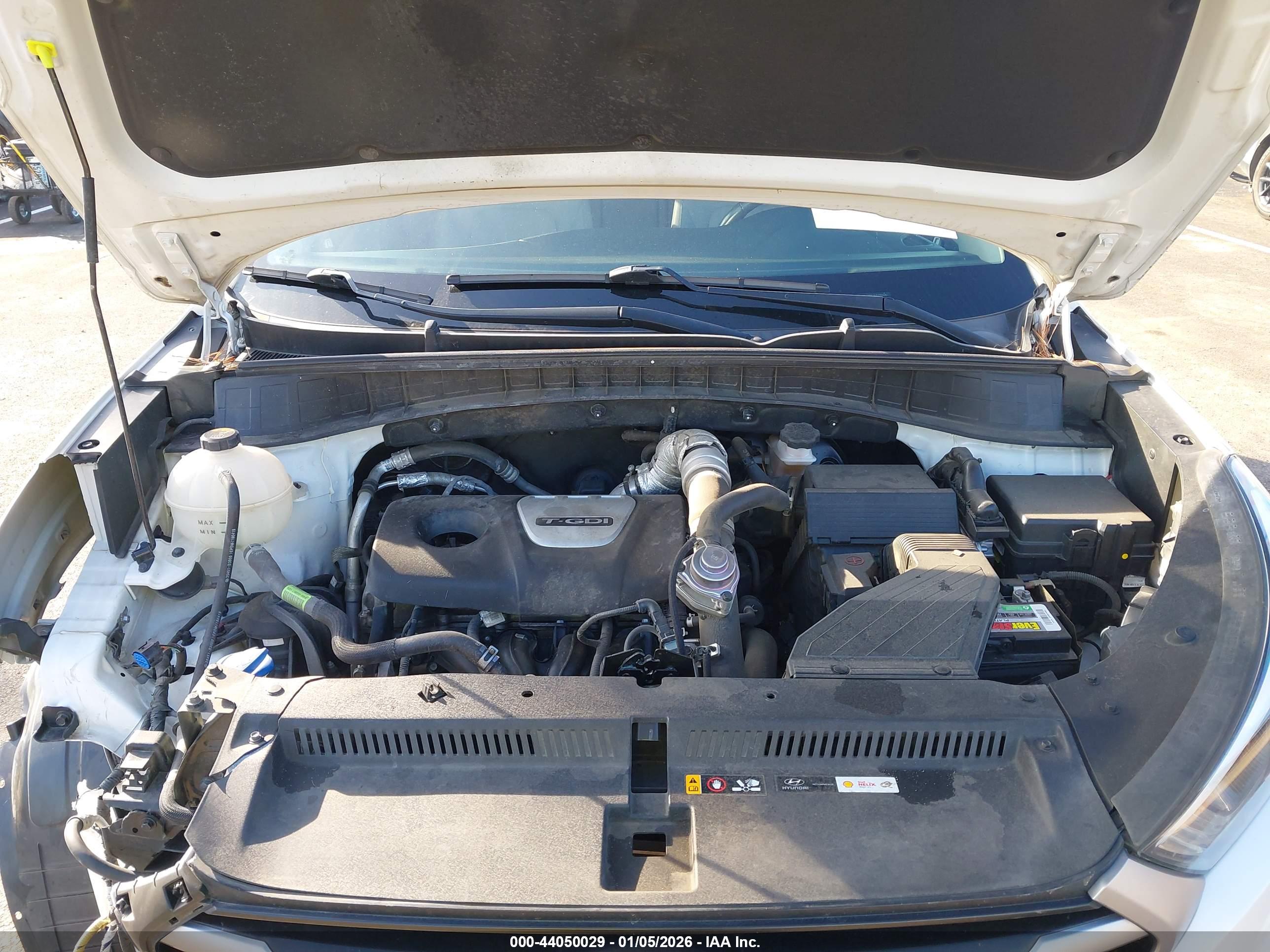 HYUNDAI TUCSON image 10