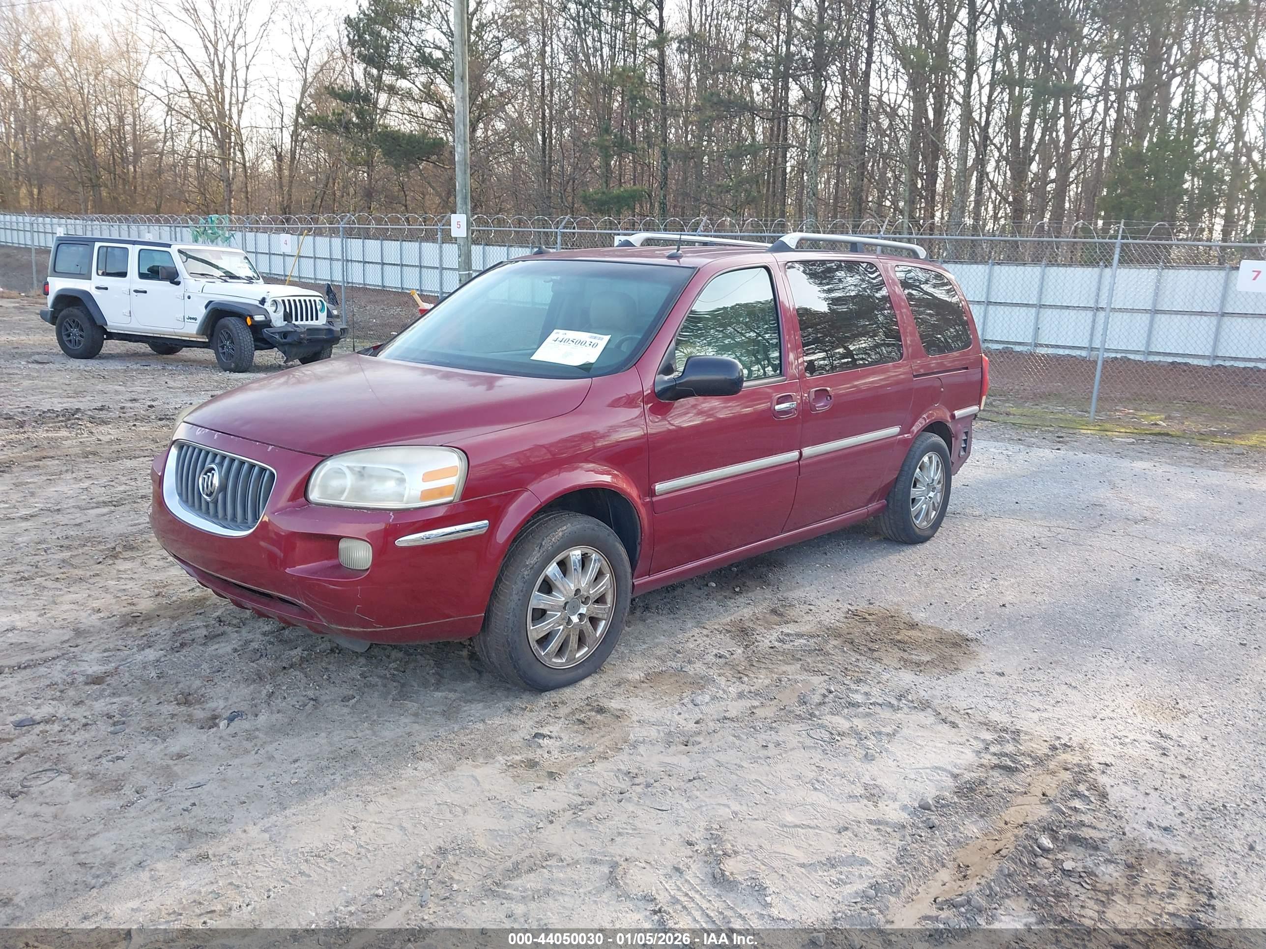 BUICK TERRAZA image 2