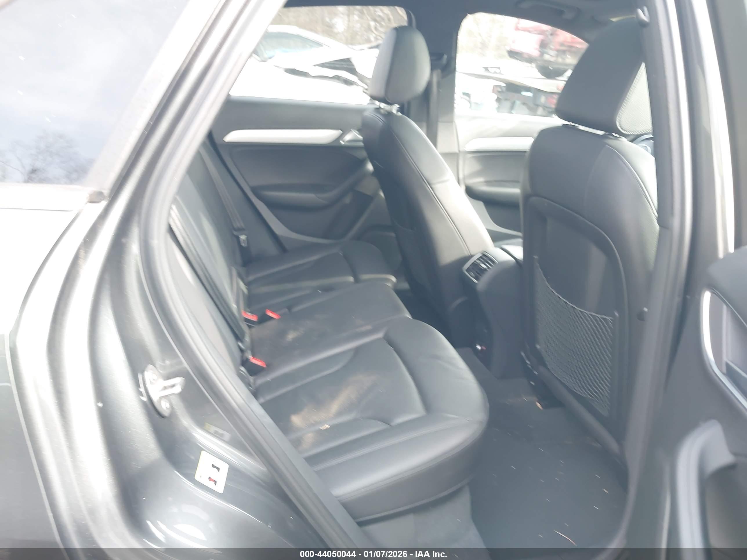 AUDI Q3 image 8