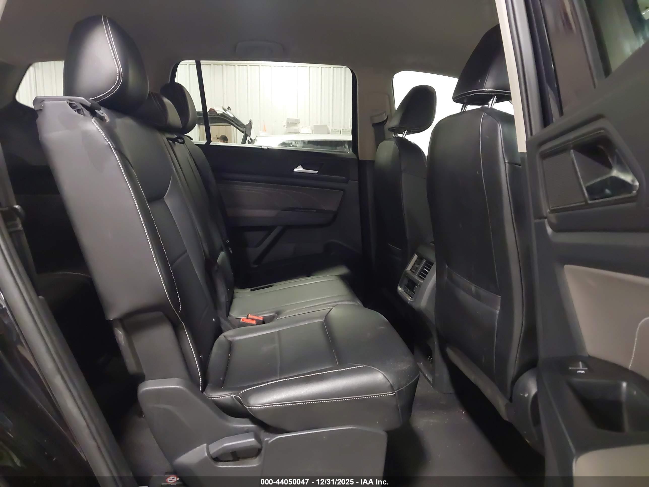 VOLKSWAGEN ATLAS image 8
