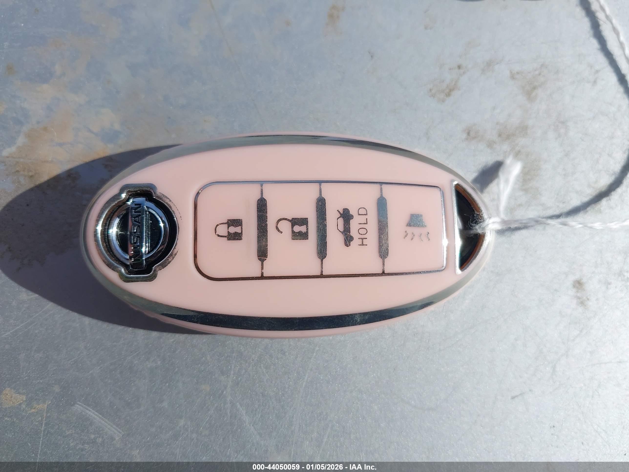 NISSAN ROGUE image 11