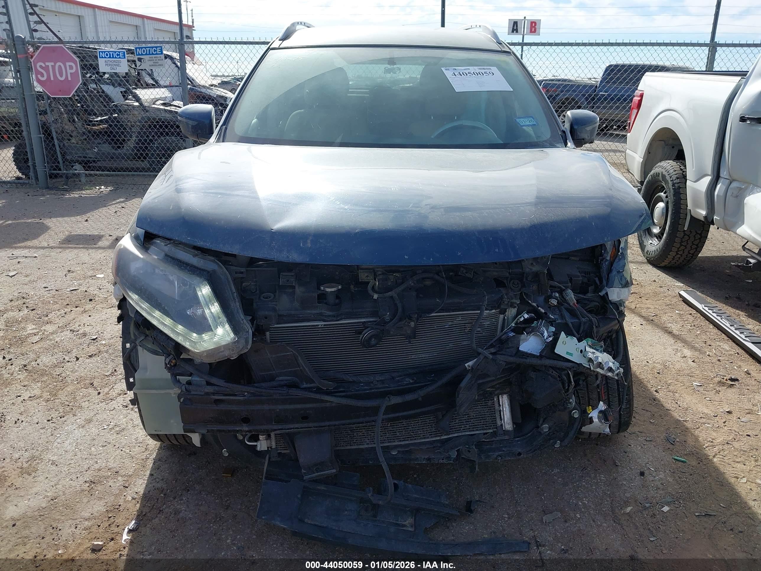 NISSAN ROGUE image 6