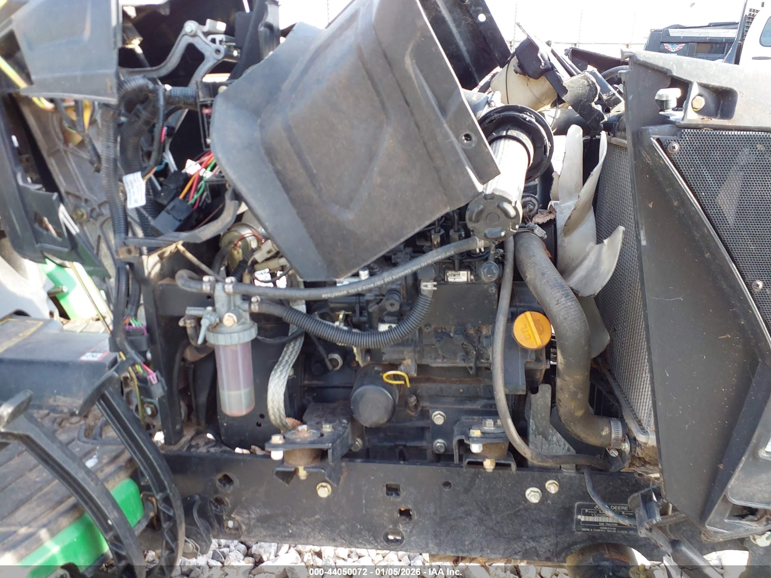 JOHN DEERE image 10