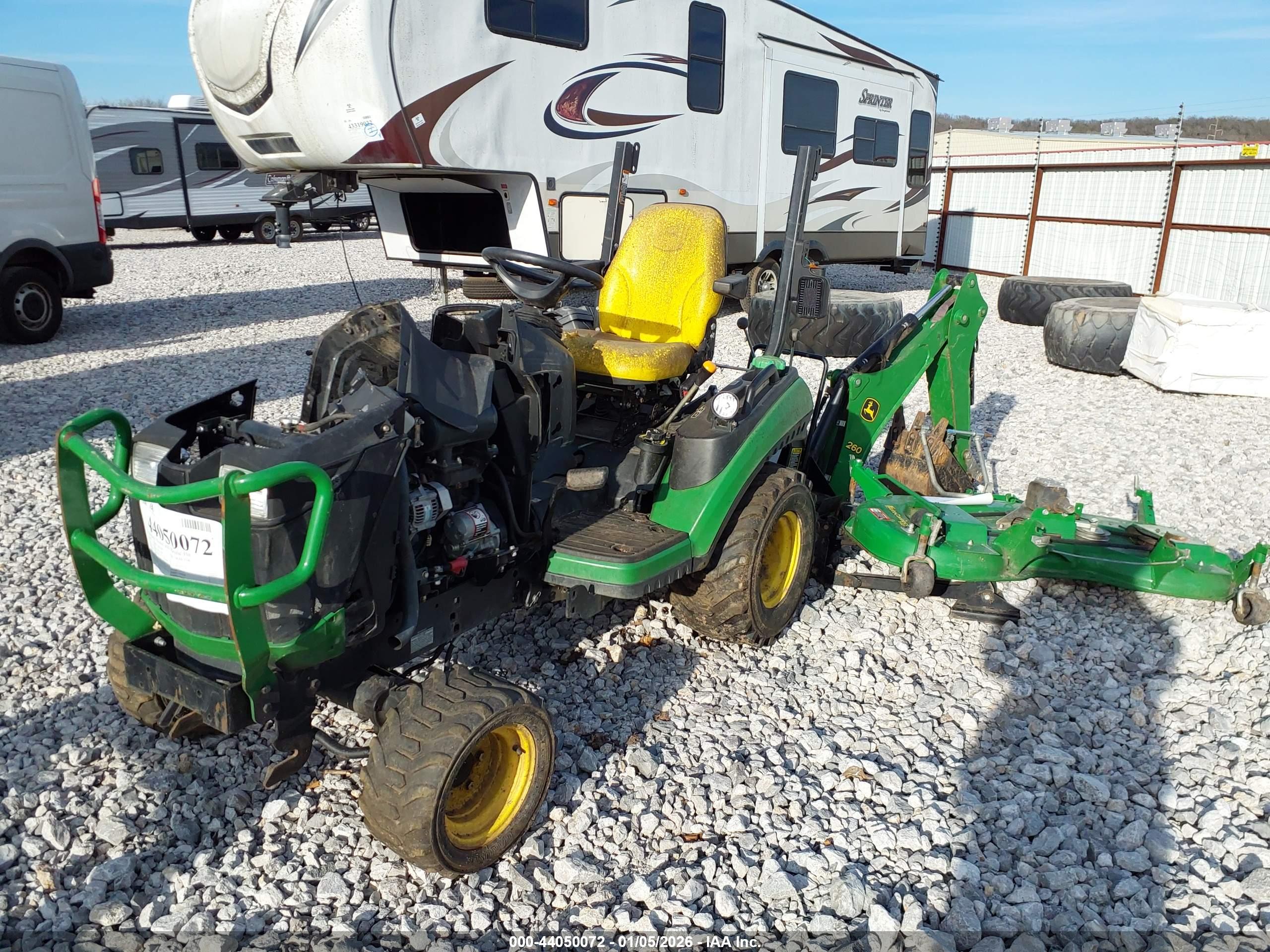 JOHN DEERE image 2