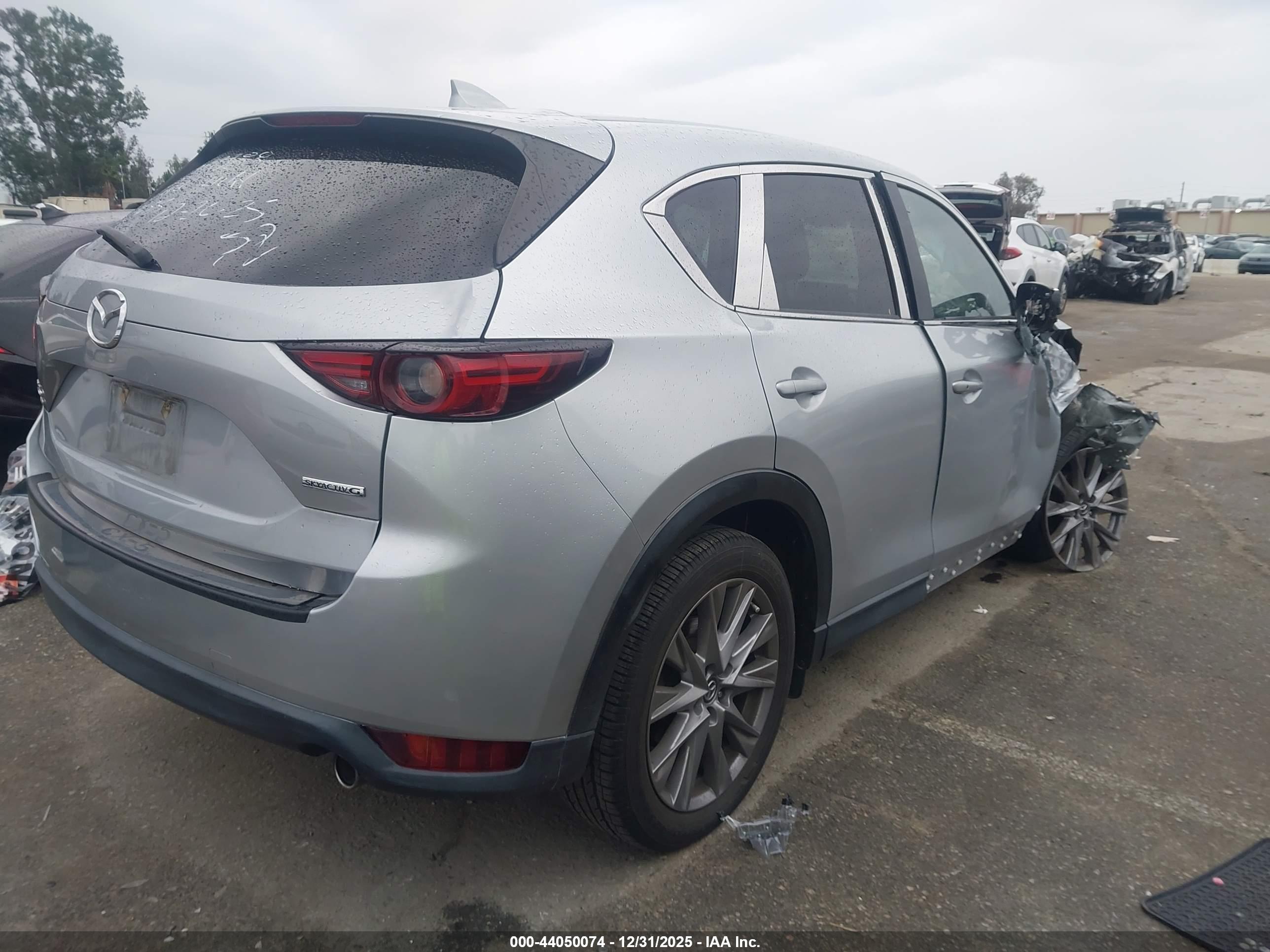 MAZDA CX-5 image 4