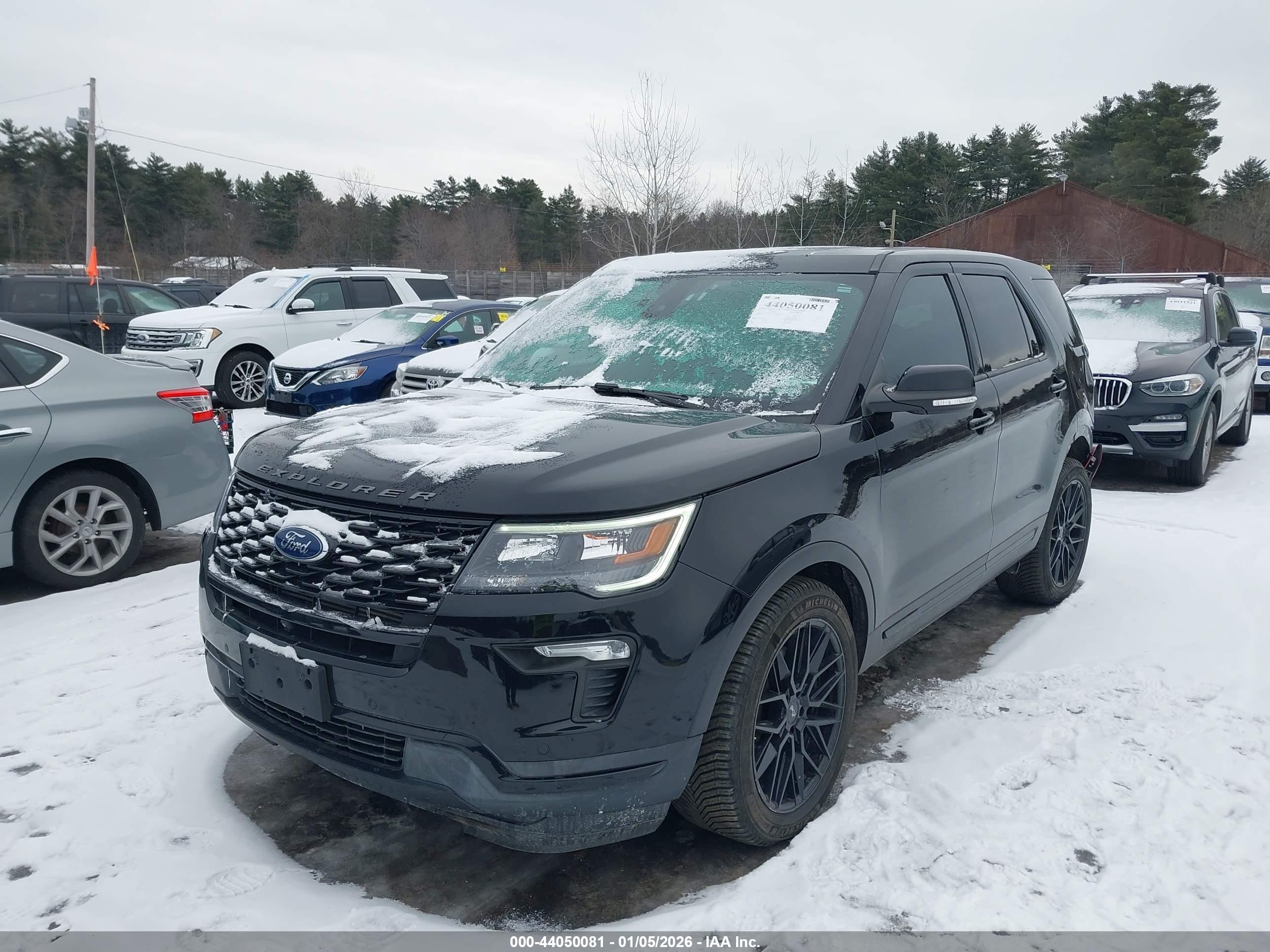 FORD EXPLORER image 2
