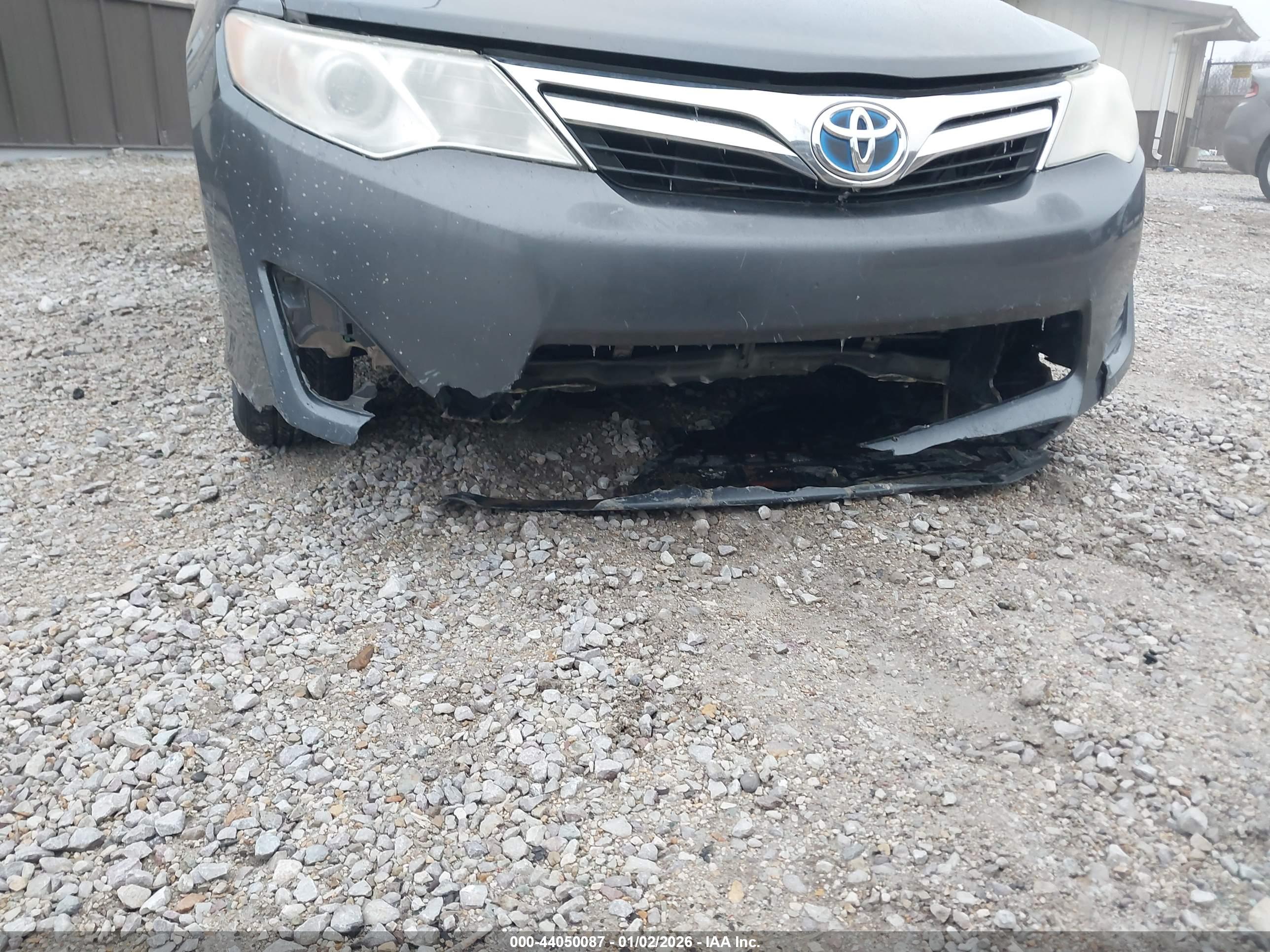 TOYOTA CAMRY image 6