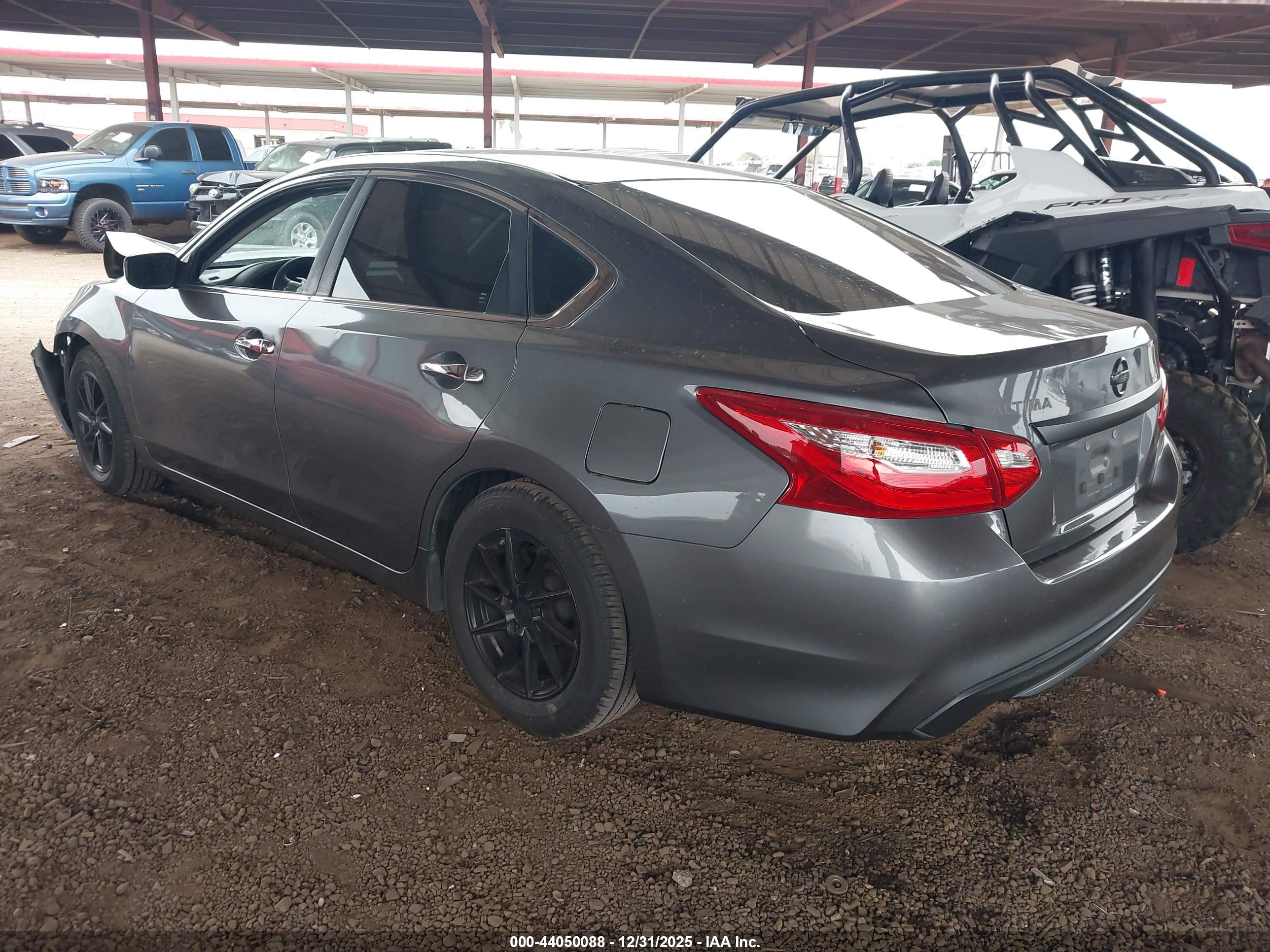 NISSAN ALTIMA image 3