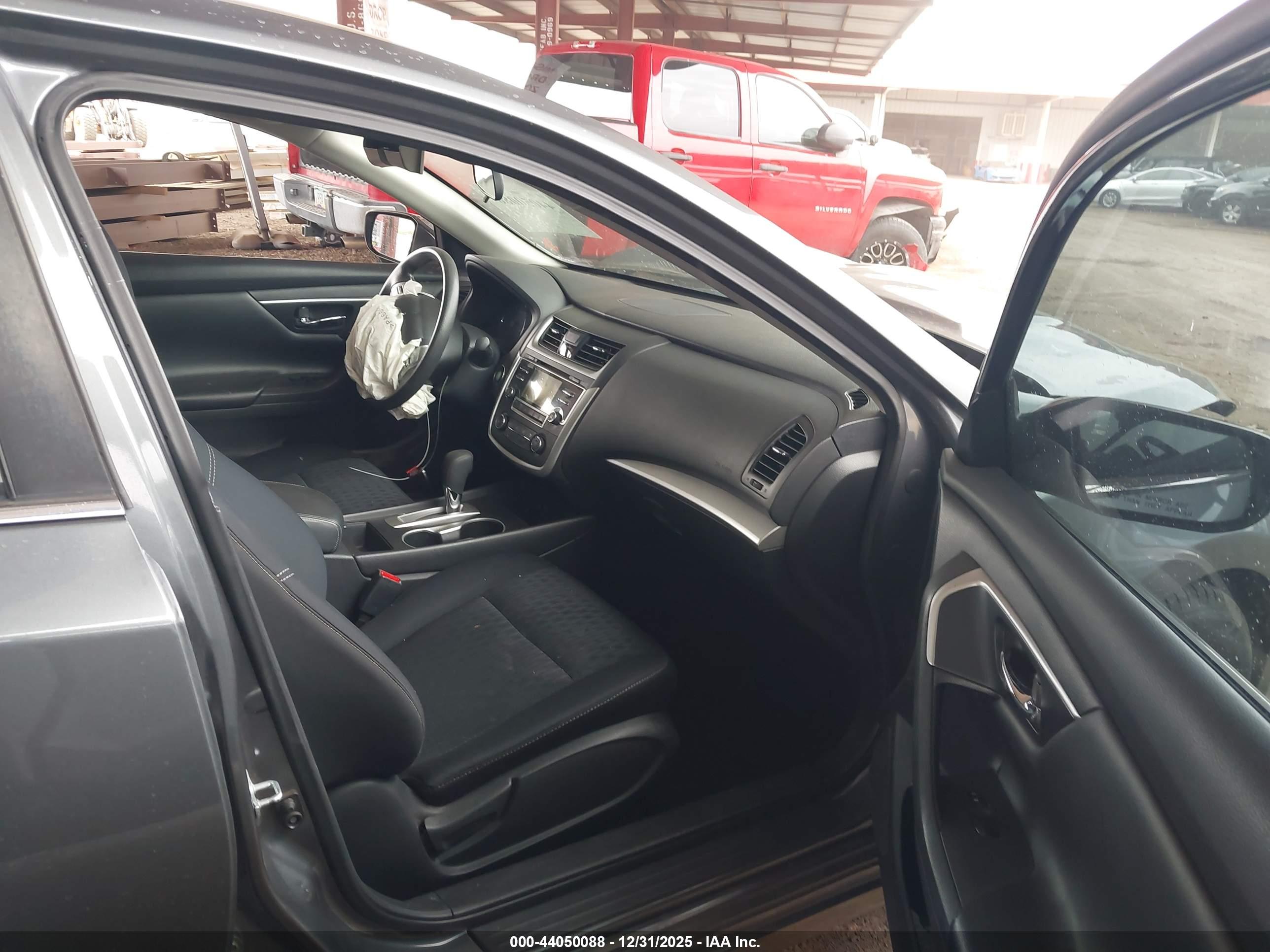 NISSAN ALTIMA image 5