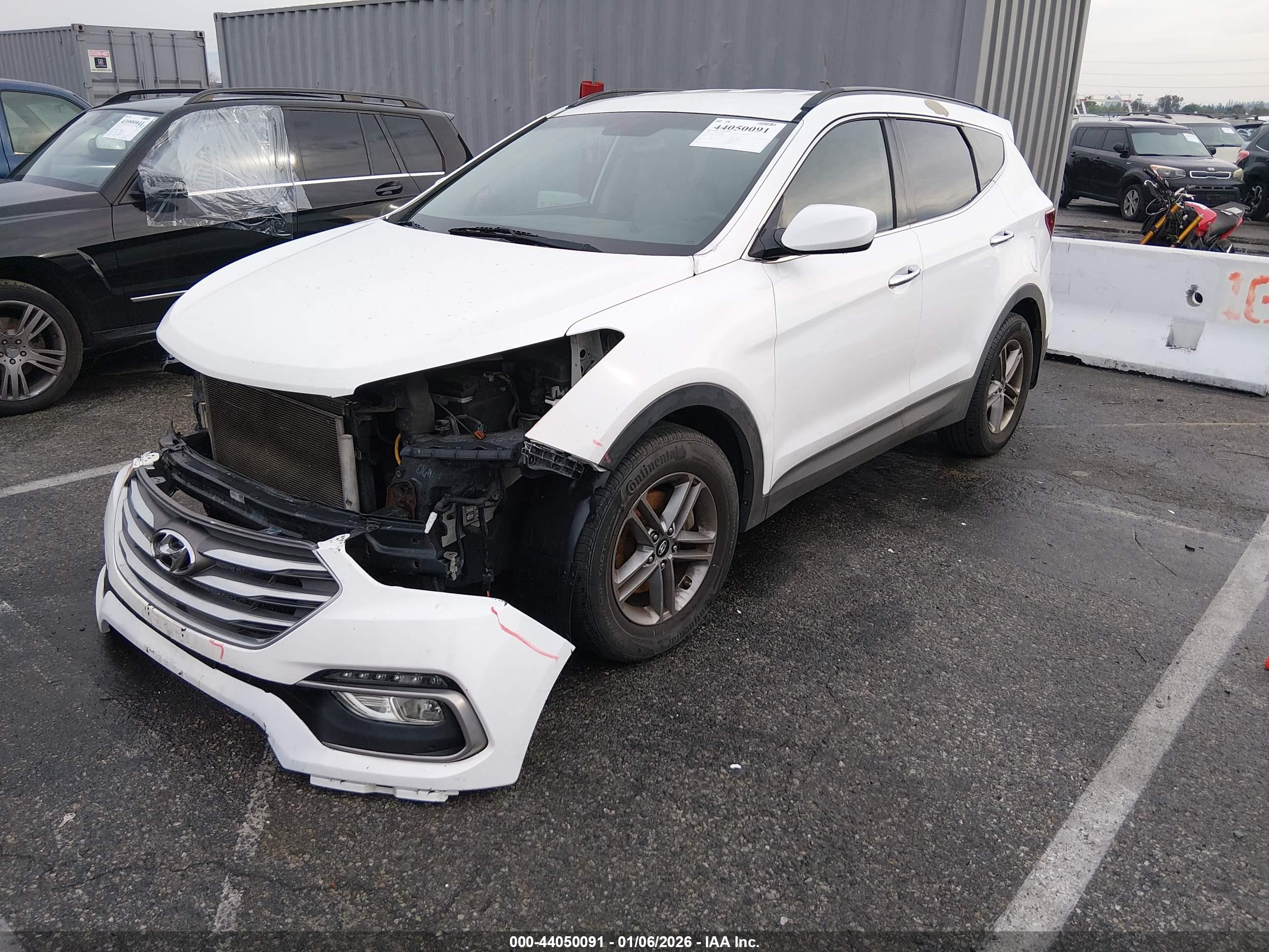 HYUNDAI SANTA image 2