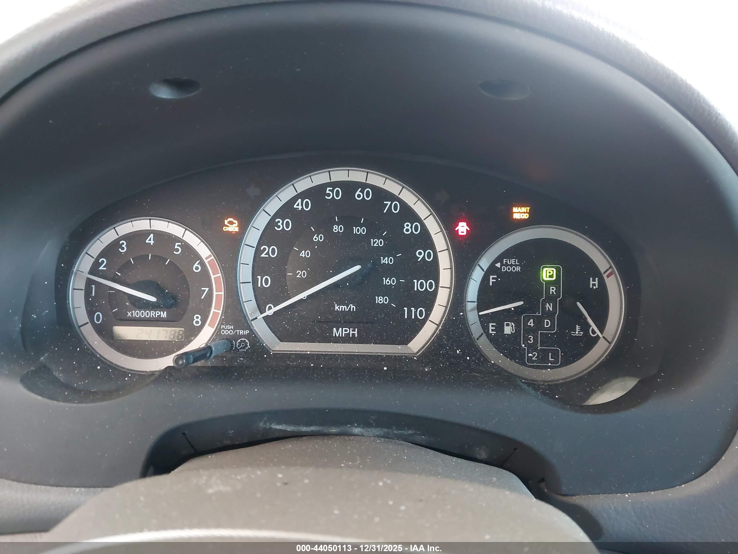 TOYOTA SIENNA image 7