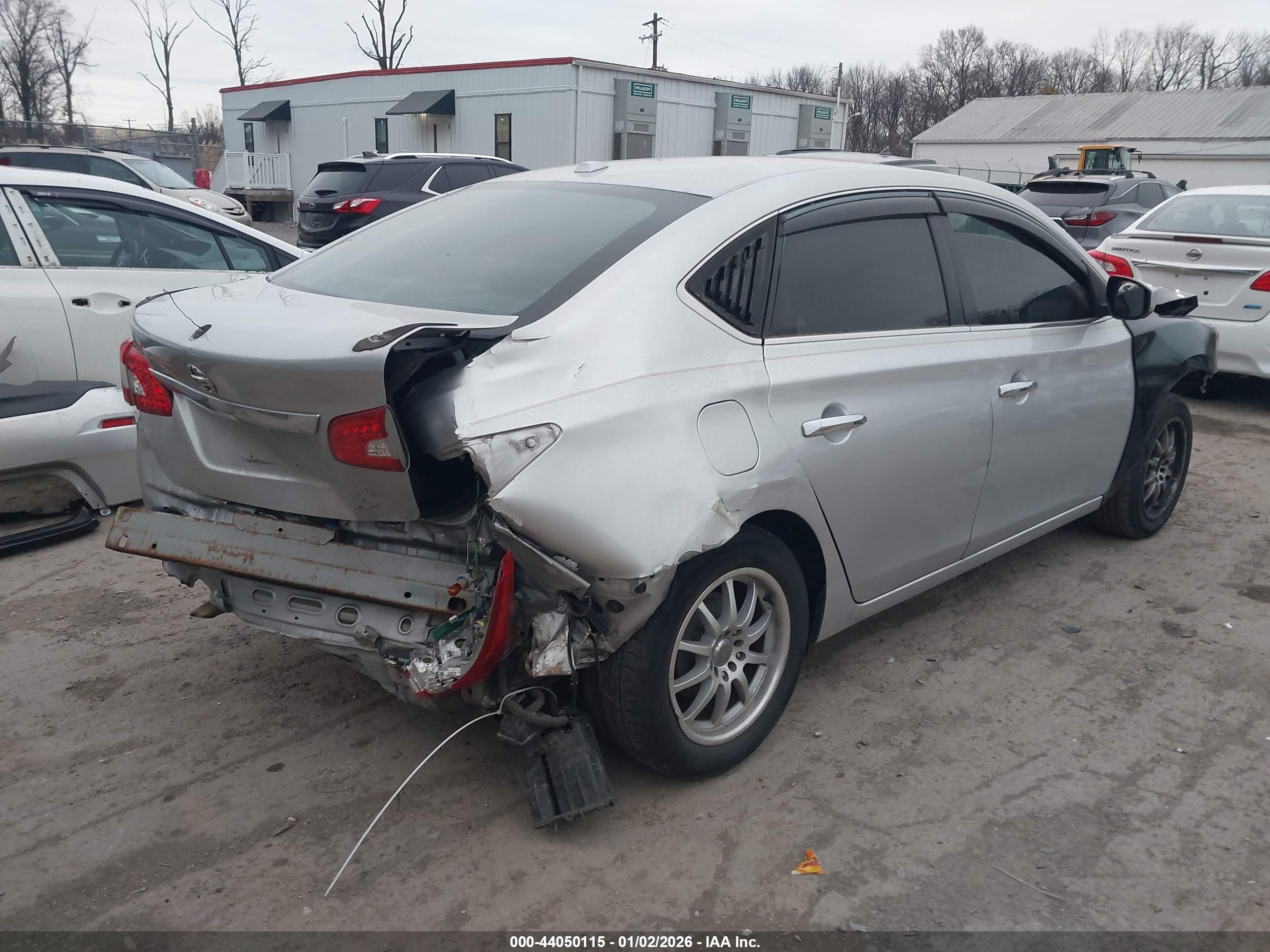 NISSAN SENTRA image 4