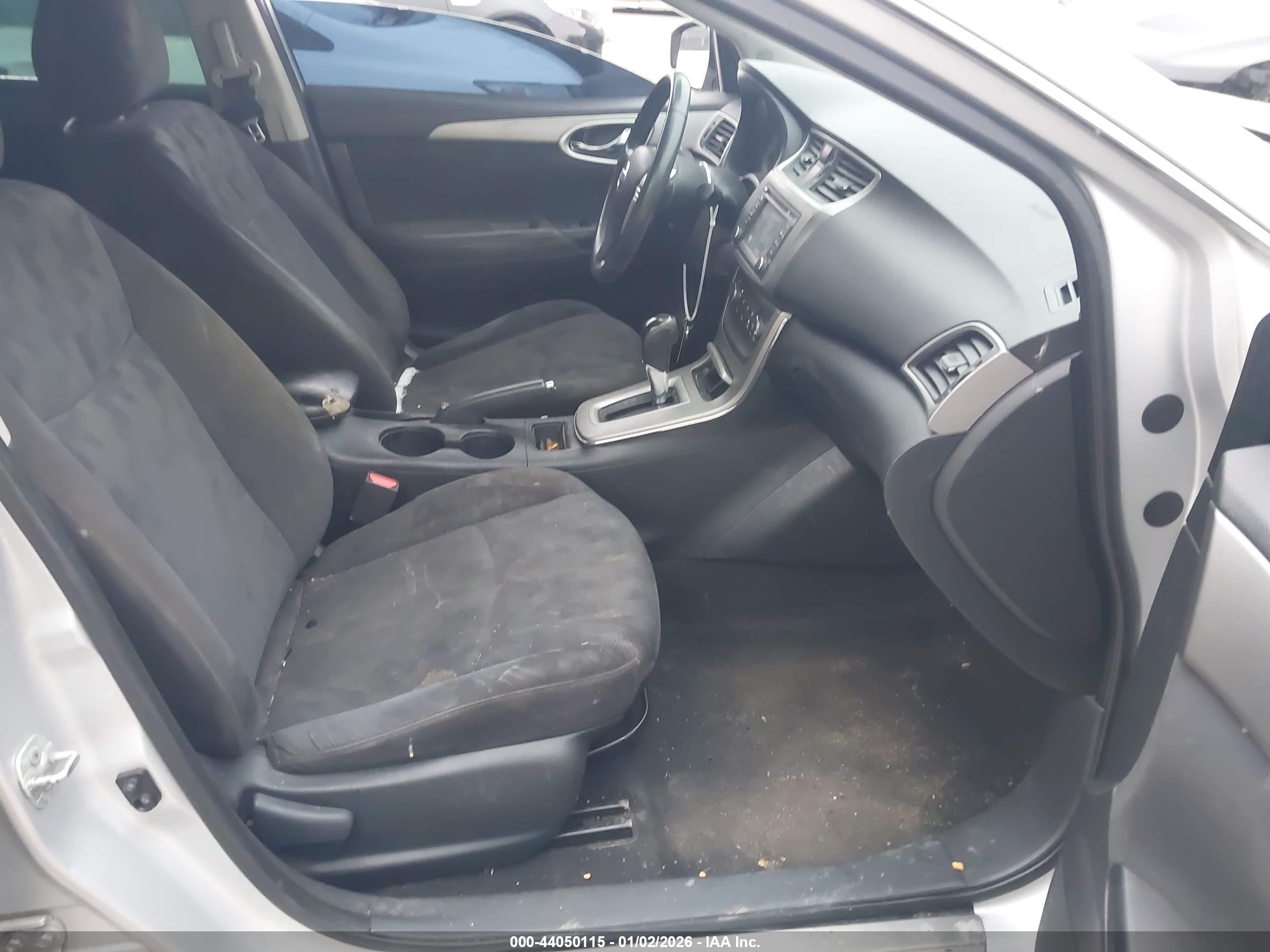 NISSAN SENTRA image 5