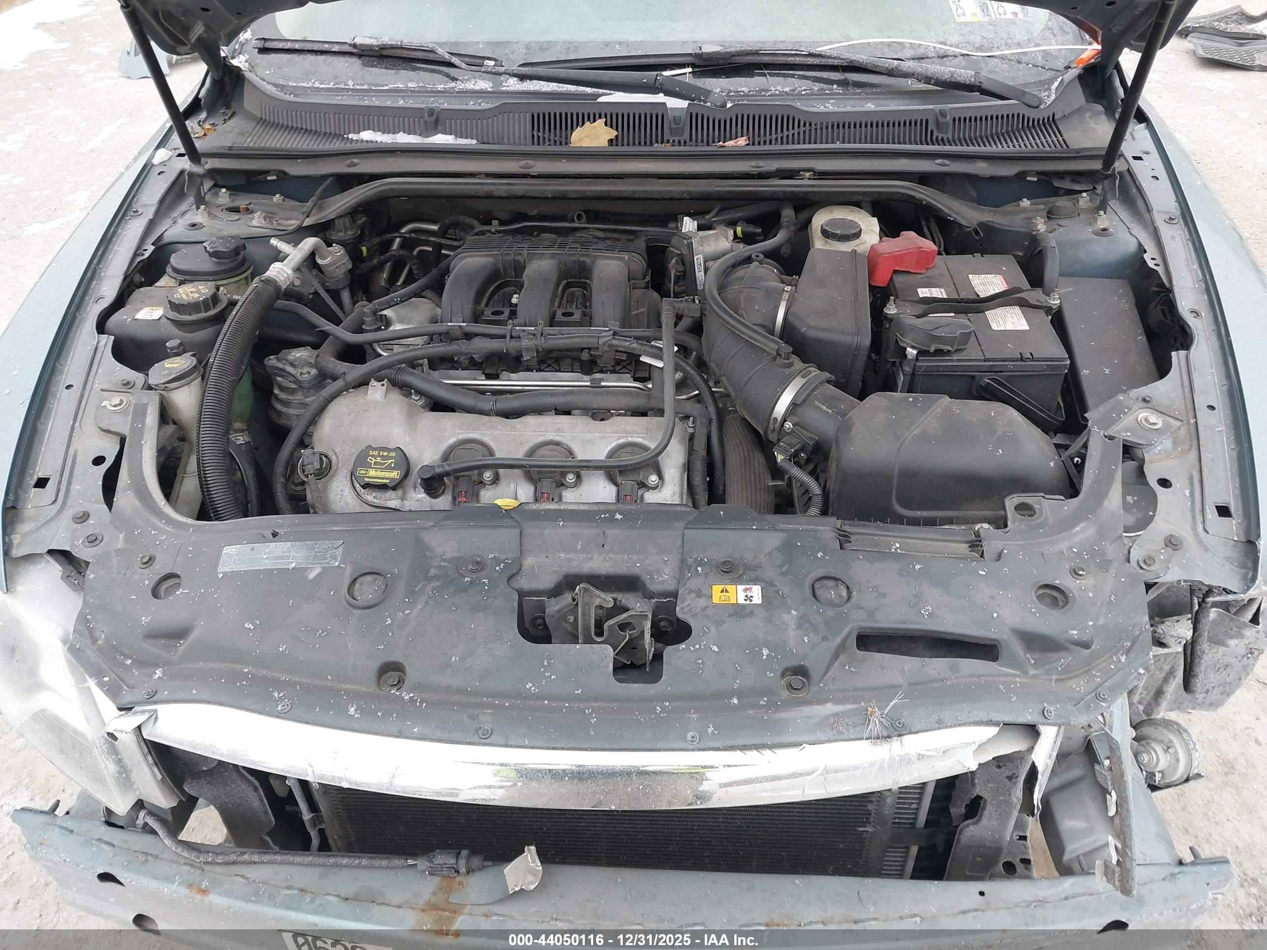 FORD TAURUS image 10